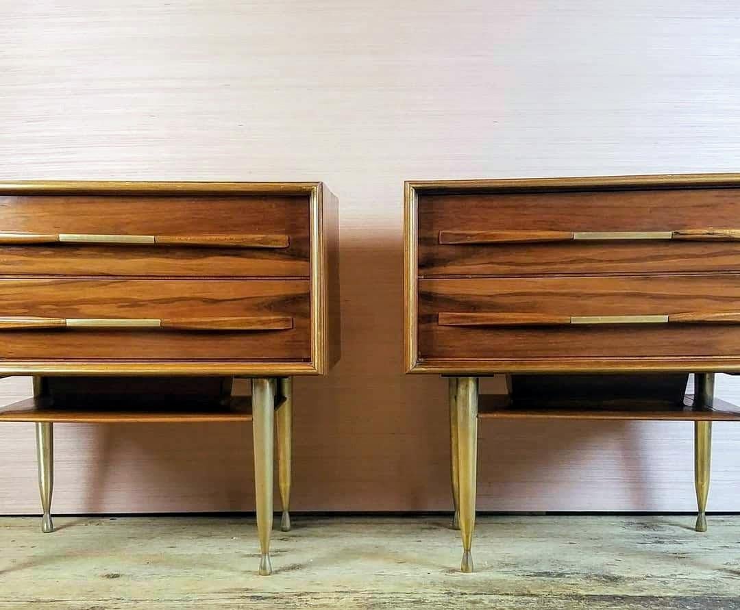Mid-Century Modern Vittorio Dassi Pair of End Tables / Nightstands, Italy, Mid-1950s