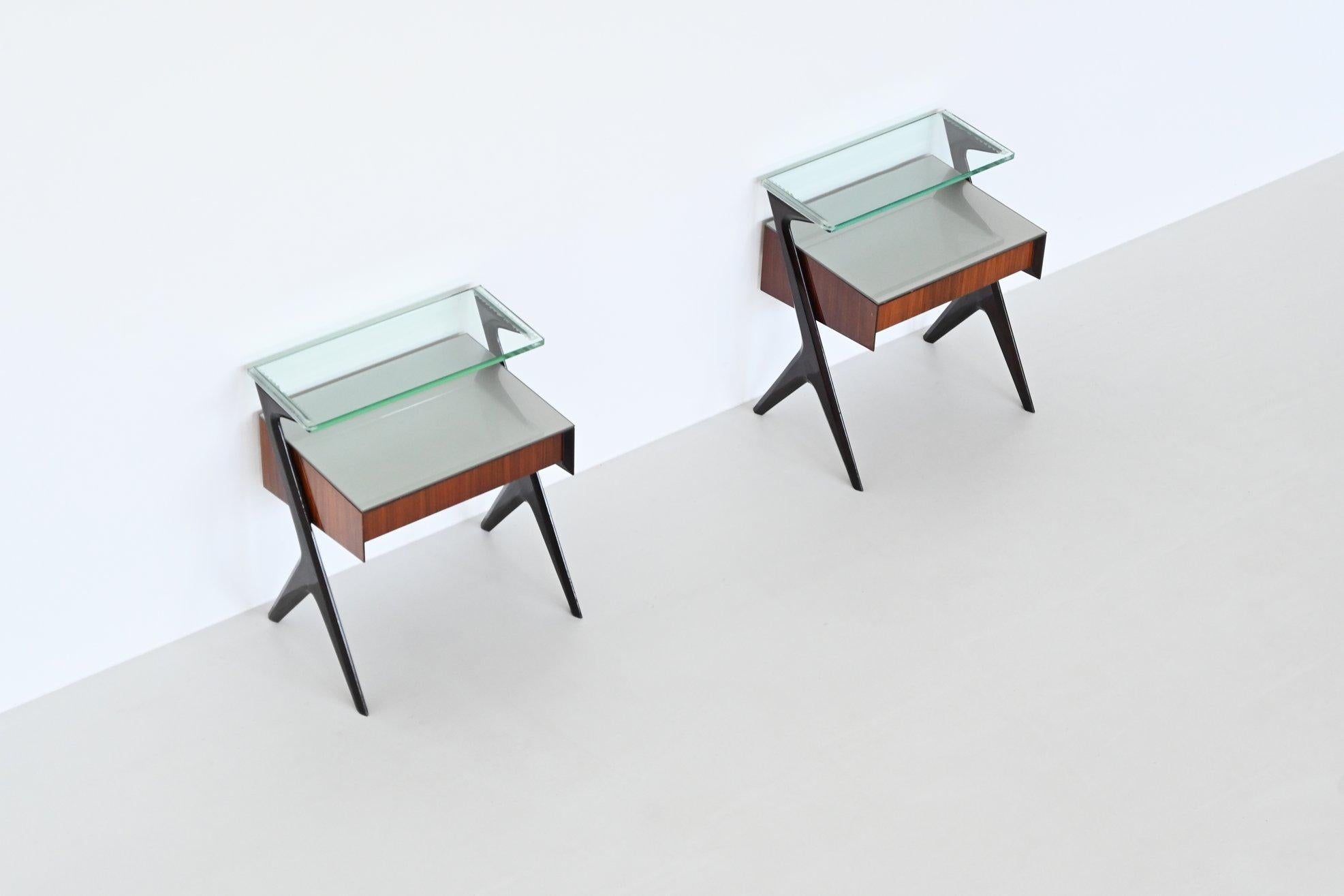 Mid-Century Modern Vittorio Dassi pair of nightstands rosewood and glass Italy 1950