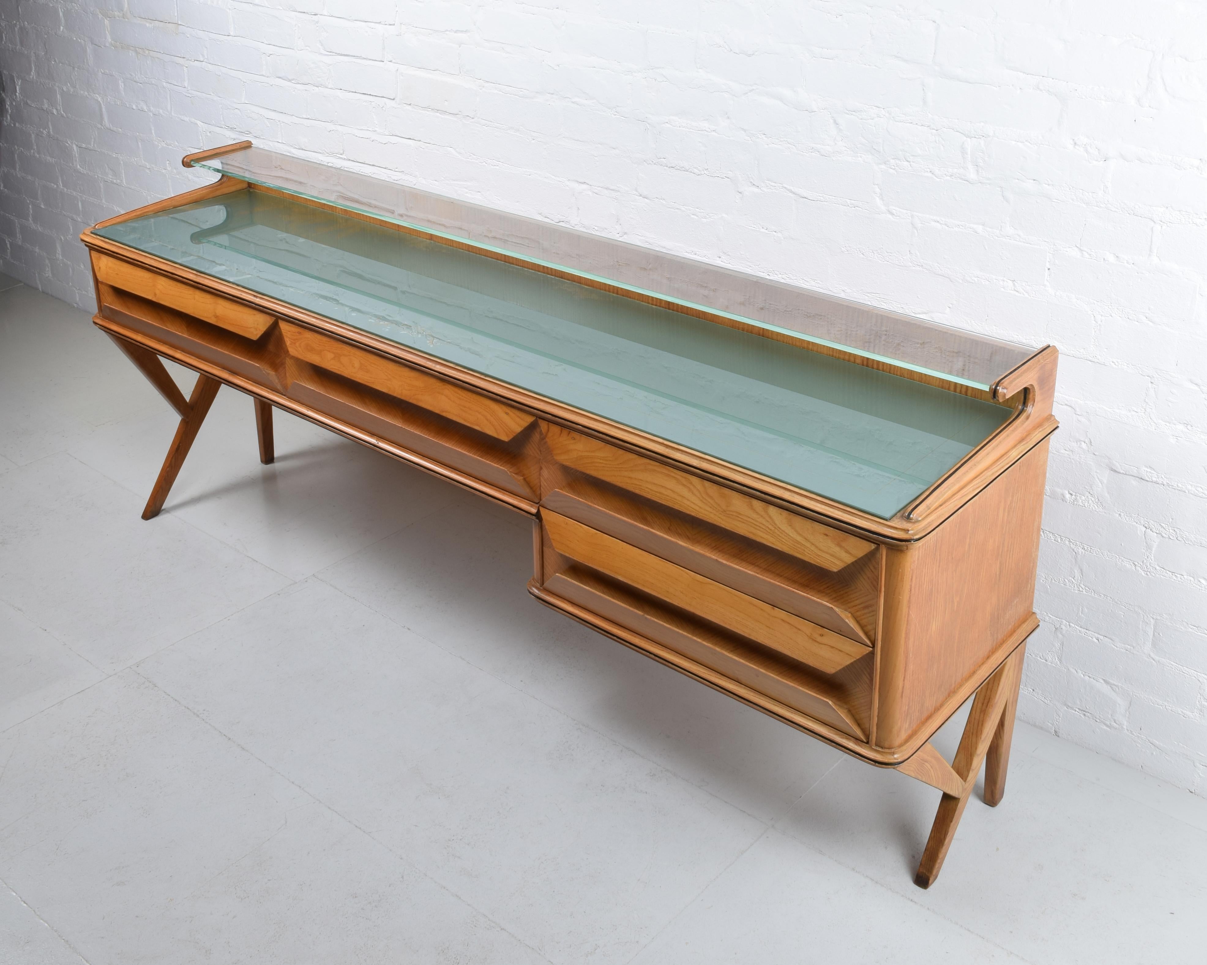 Mid-Century Modern Vittorio Dassi Sideboard, 1950s, Beautiful Condition, Carlo Mollino -esque For Sale