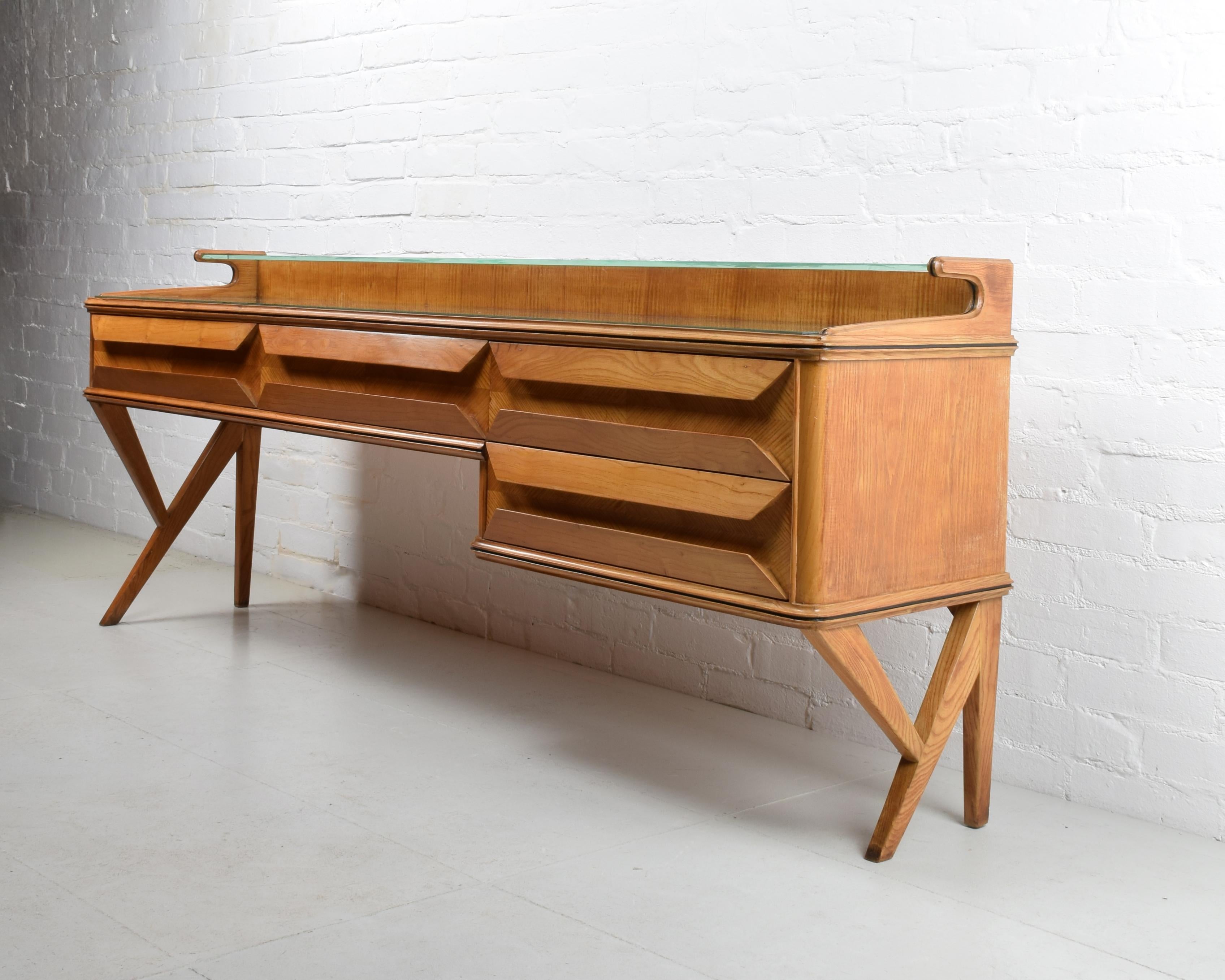Mid-Century Modern Vittorio Dassi Sideboard, 1950s, Beautiful Condition, Carlo Mollino -esque For Sale
