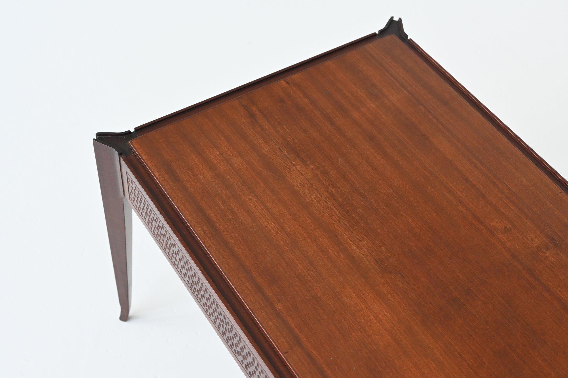 Italienischer Couchtisch im Vittorio Dassi-Stil aus Mahagoni, Italien 1960 im Angebot 5