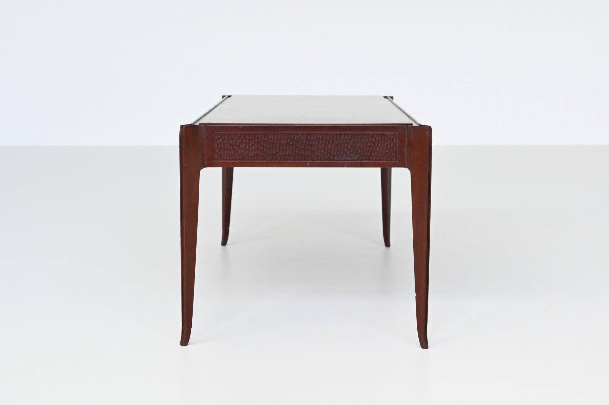 Italienischer Couchtisch im Vittorio Dassi-Stil aus Mahagoni, Italien 1960 im Angebot 11