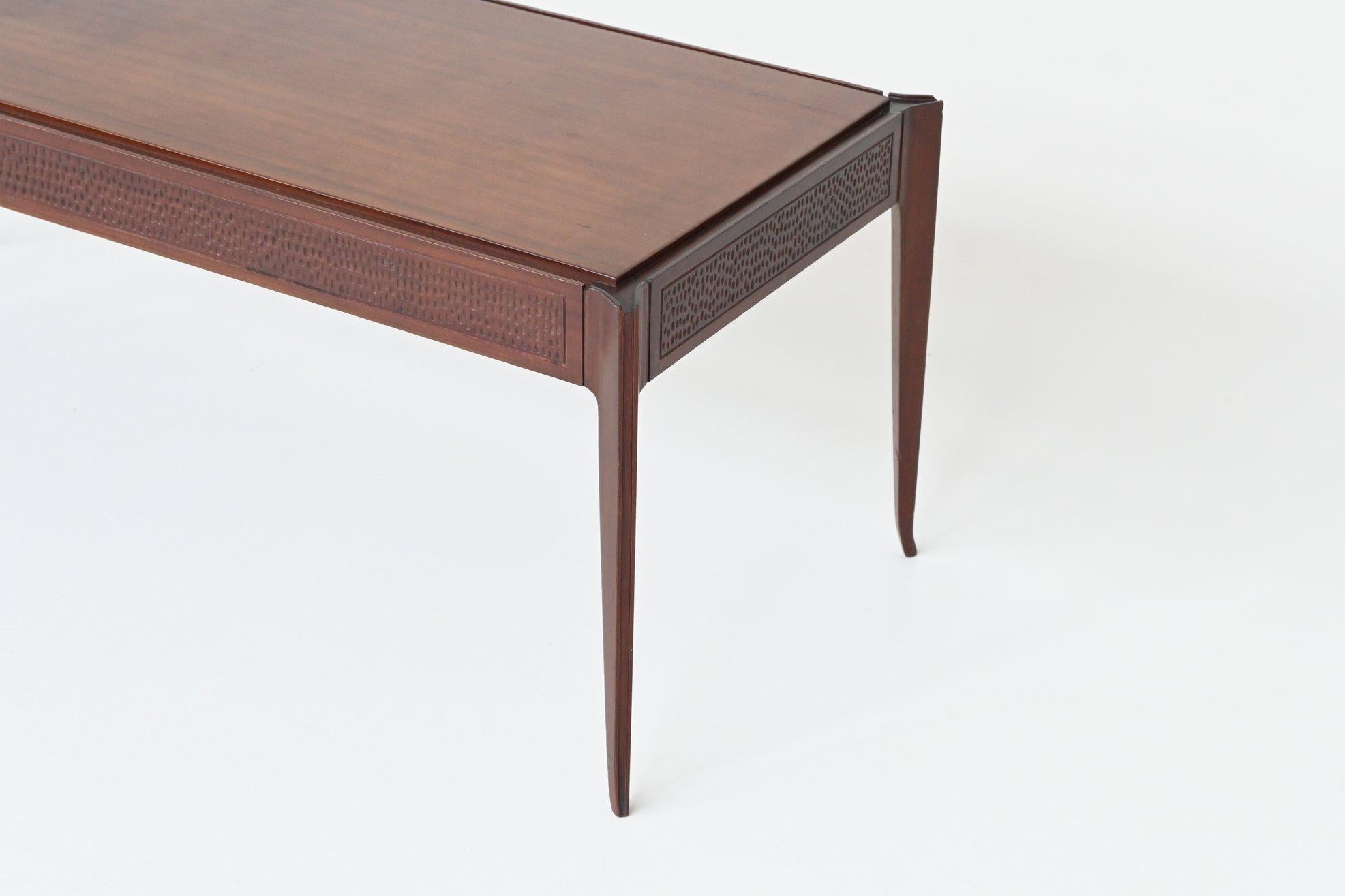 Italienischer Couchtisch im Vittorio Dassi-Stil aus Mahagoni, Italien 1960 (Mitte des 20. Jahrhunderts) im Angebot
