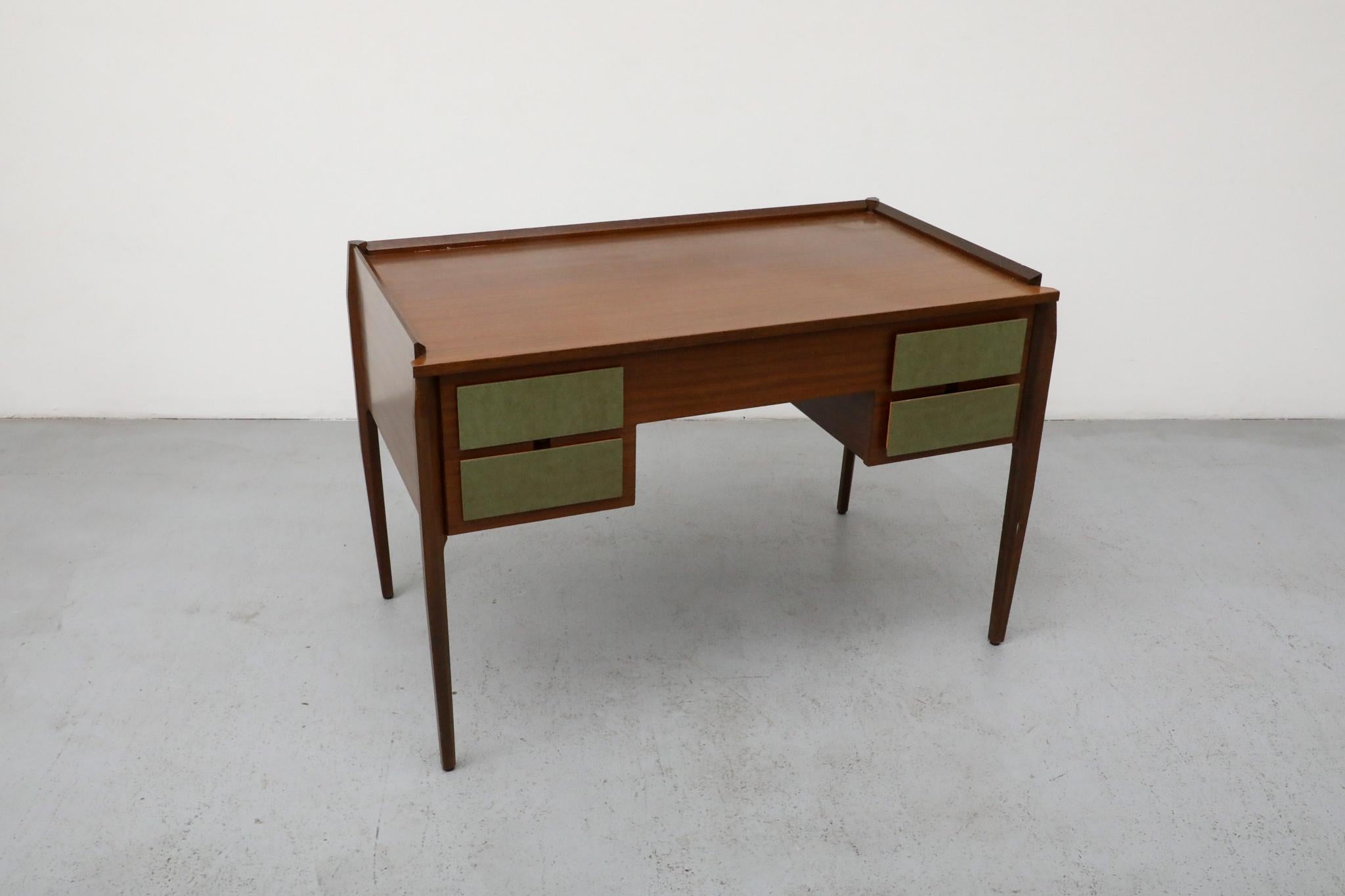 Scrivania Vittorio Dassi, stile Gio Ponti, Greene & Greene, metà secolo in vendita 4
