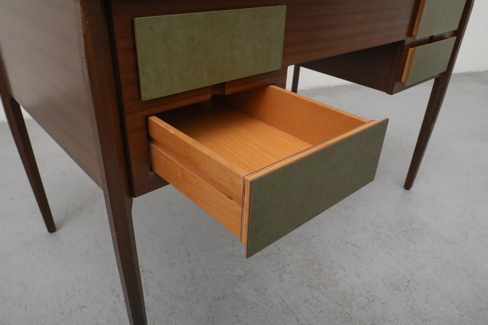 Scrivania Vittorio Dassi, stile Gio Ponti, Greene & Greene, metà secolo in vendita 9