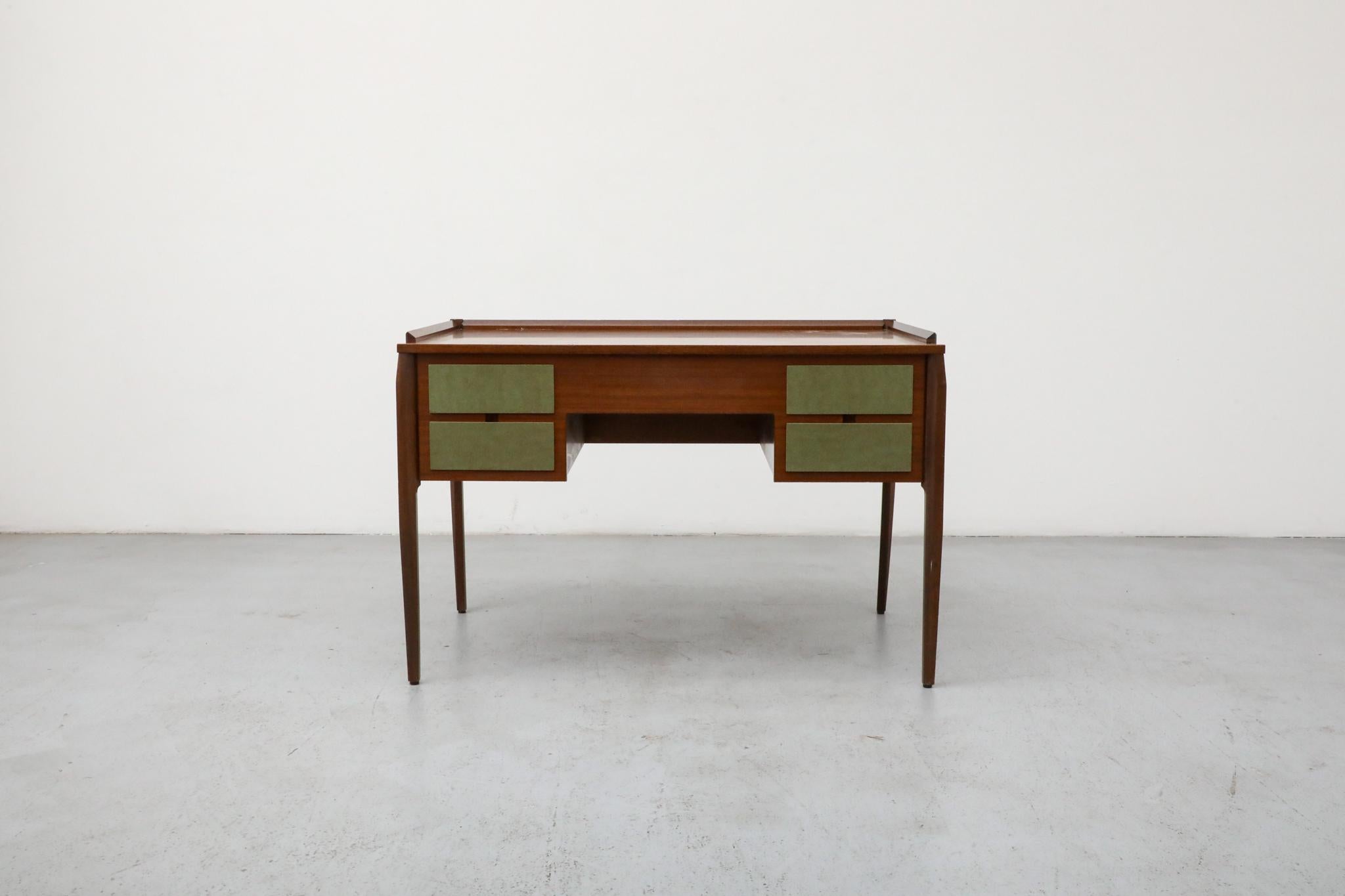 Mid-Century moderno Scrivania Vittorio Dassi, stile Gio Ponti, Greene & Greene, metà secolo in vendita