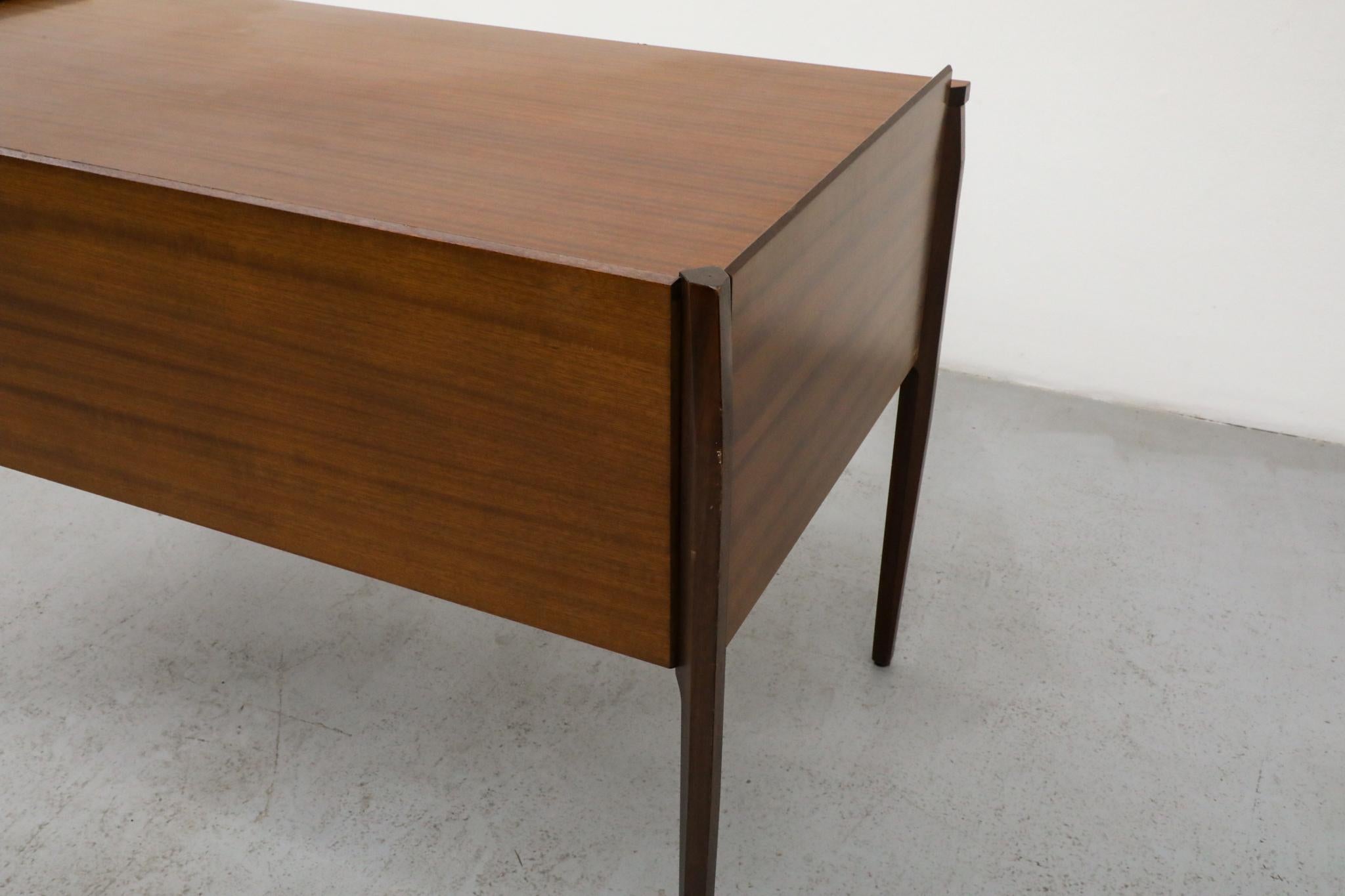 Scrivania Vittorio Dassi, stile Gio Ponti, Greene & Greene, metà secolo in vendita 2