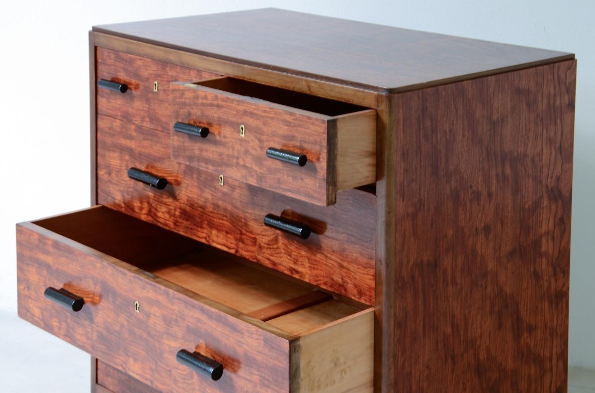 Italian Vittorio Ducrot, small chest of drawers in flamed oak For Sale