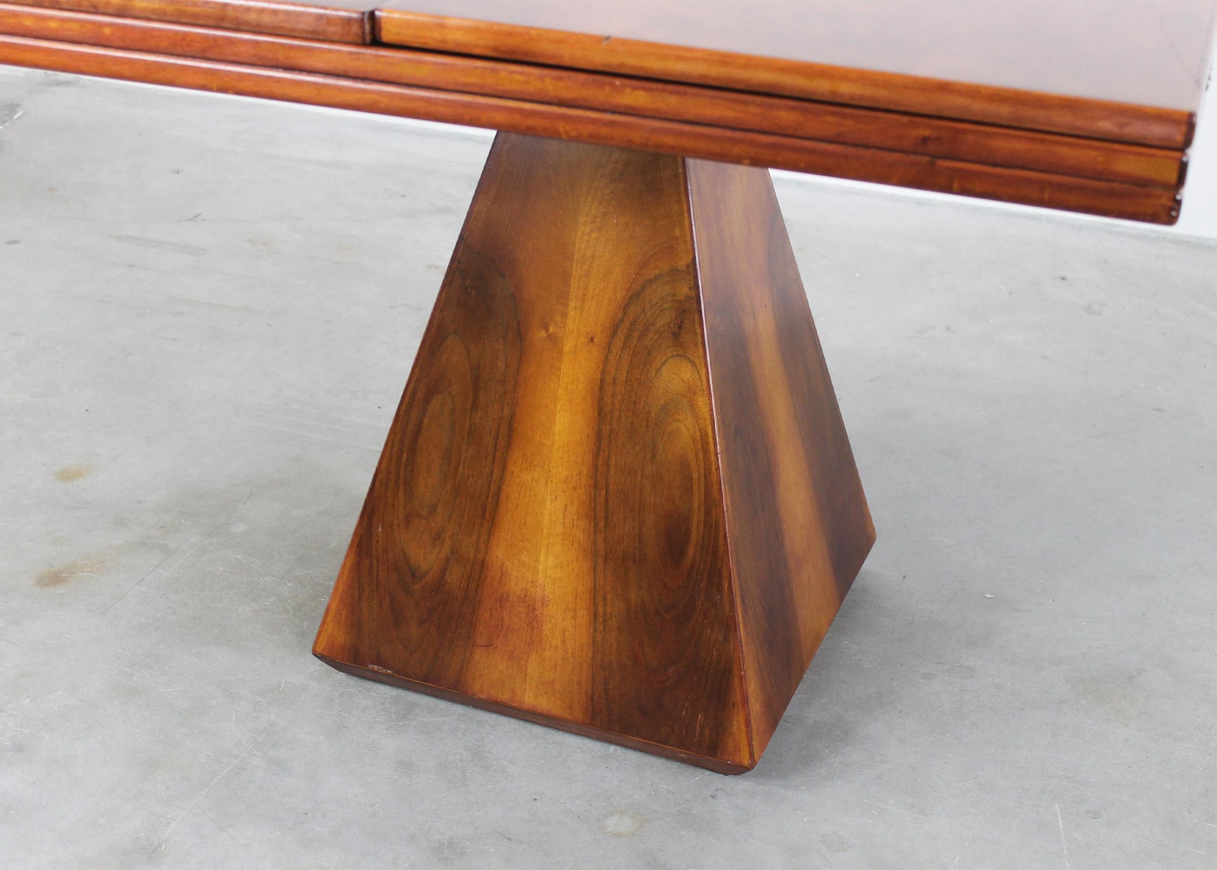 Metal Vittorio Introini Chelsea Extendable Table in Walnut Wood by Saporiti 1960s For Sale