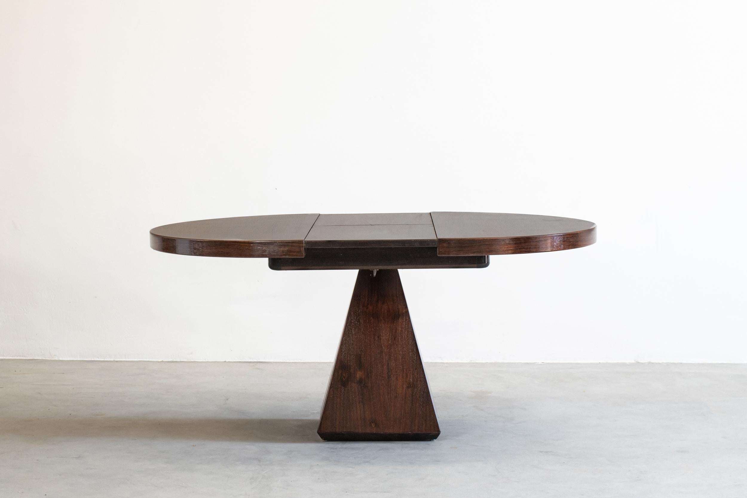 Italian Vittorio Introini Dining Table Chelsea with Extension for Saporiti, 1960s