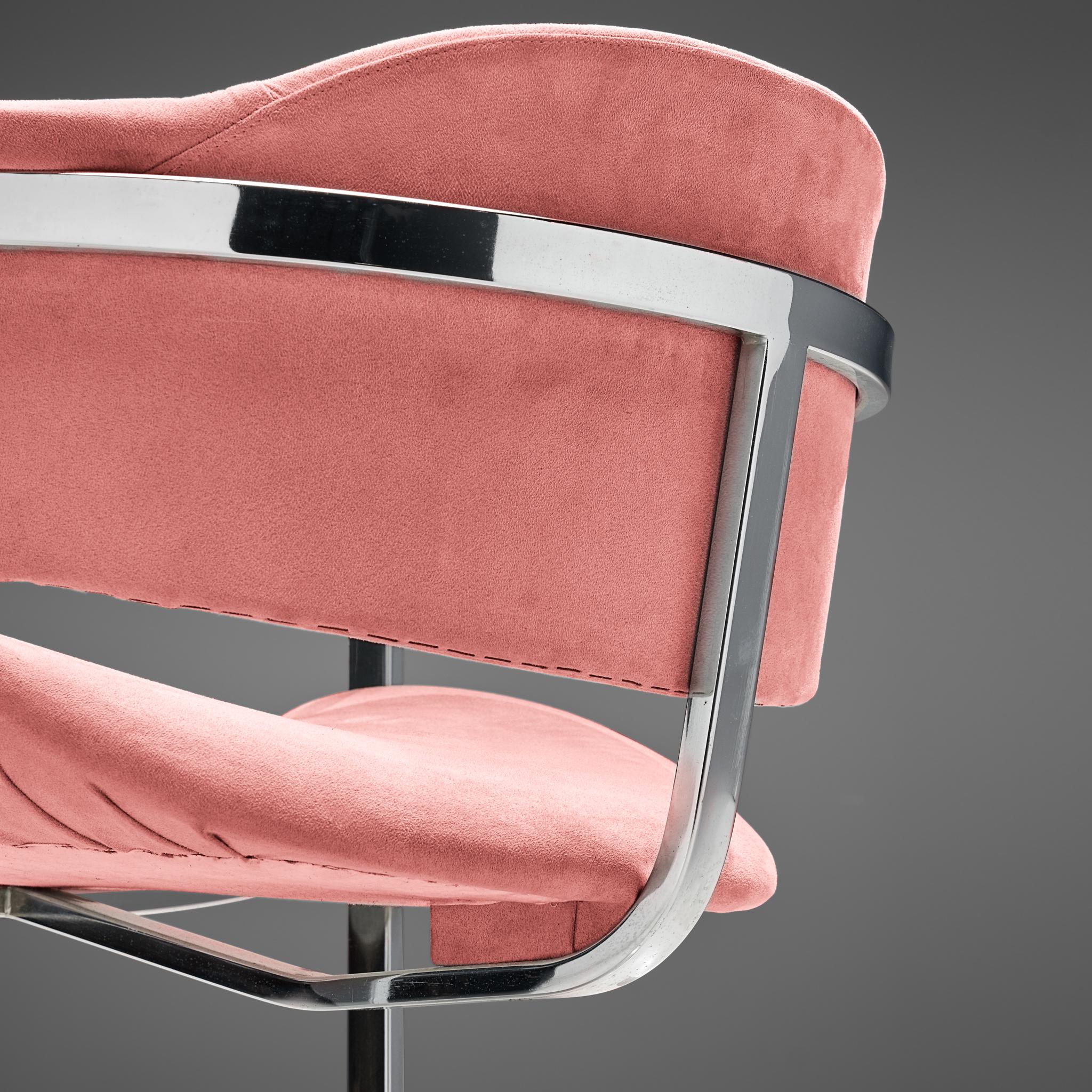Postmoderne Vittorio Introini pour Mario Sabot, paire de chaises de salle à manger rose poussiéreux  en vente