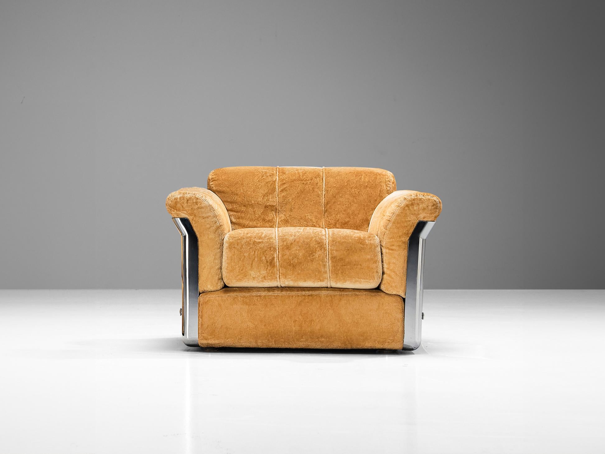 Mid-20th Century Vittorio Introini for Saporiti 'Larissa' Lounge Chair in Velvet  For Sale