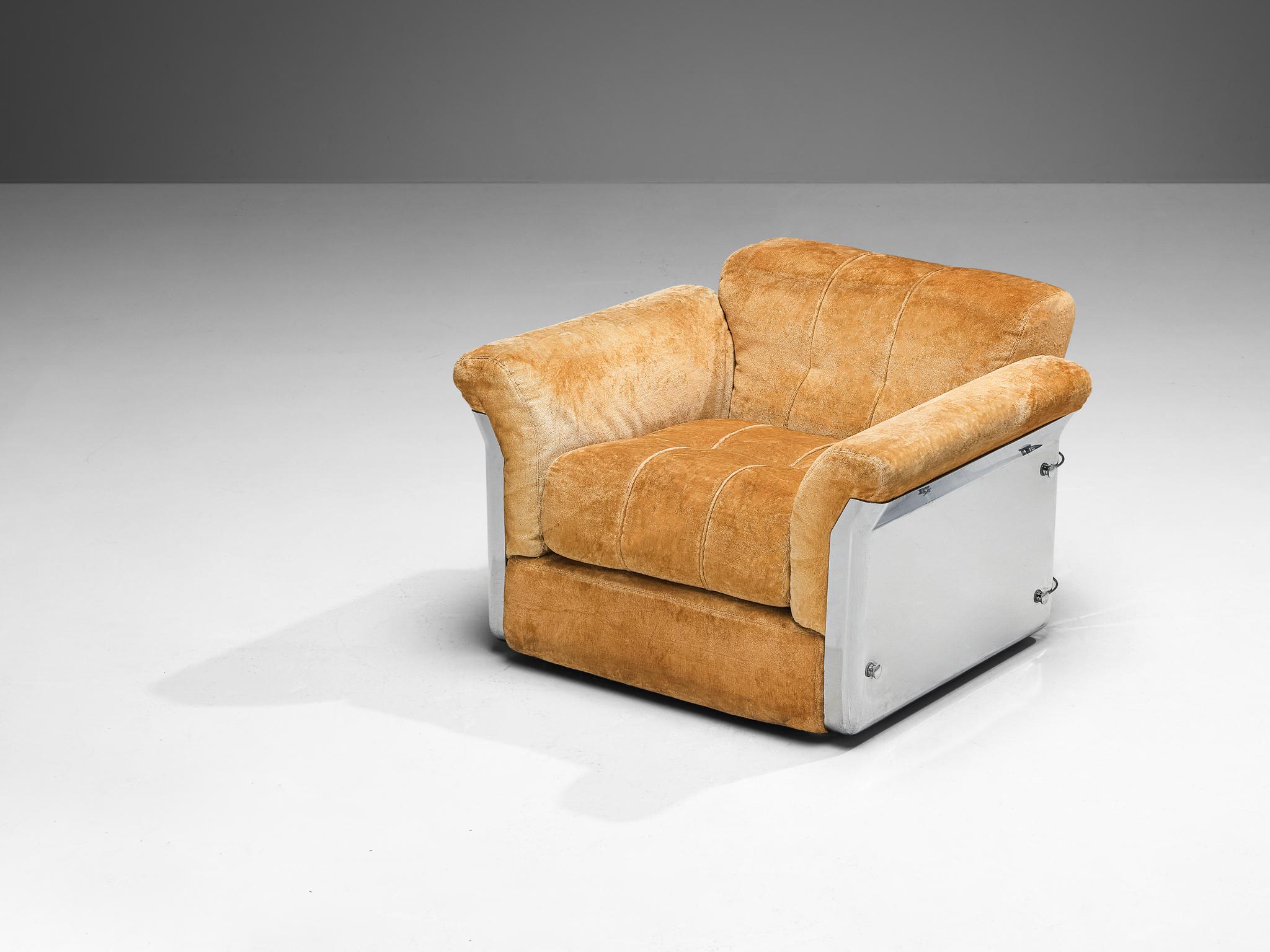 Vittorio Introini for Saporiti 'Larissa' Lounge Chair in Velvet  For Sale 1