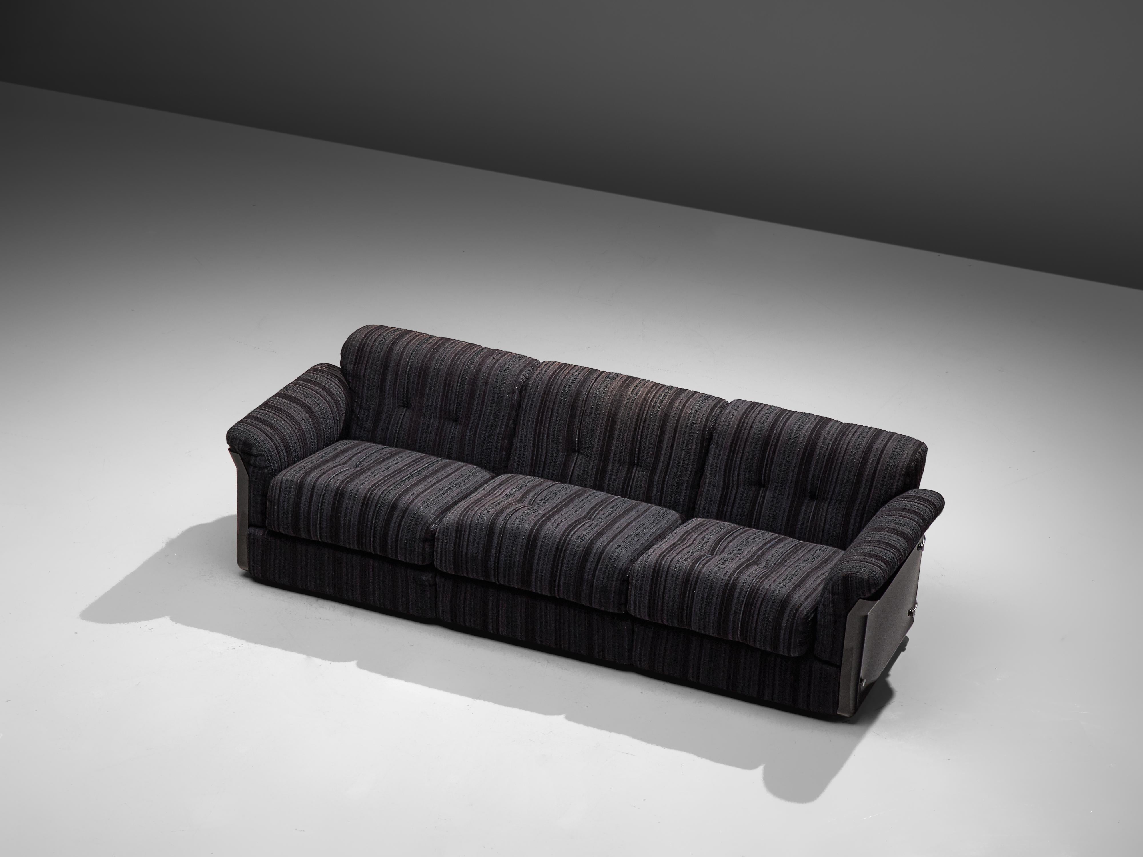 larissa sofa