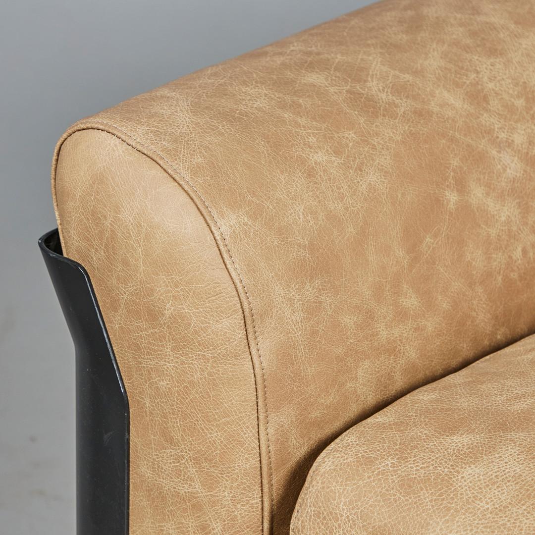 Late 20th Century Vittorio Introini for Saporiti leather sofa, 1970s, Italy For Sale