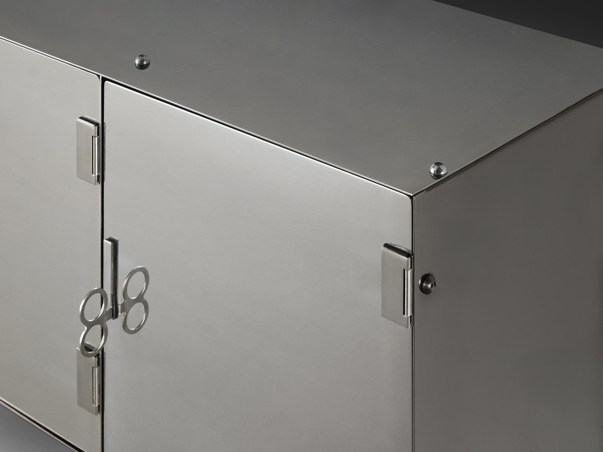 Mid-Century Modern Vittorio Introini for Saporiti Mirrored Sideboard Polished Aluminum