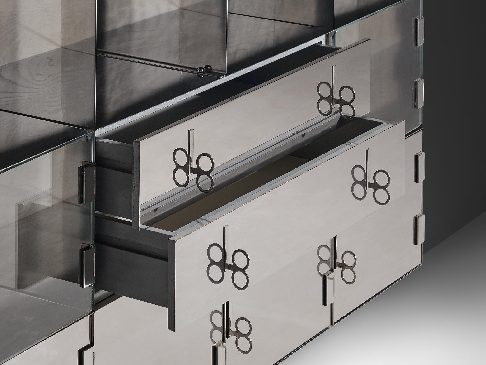 Vittorio Introini per Saporiti Credenza a specchio in vetro alluminio lucido in vendita 3
