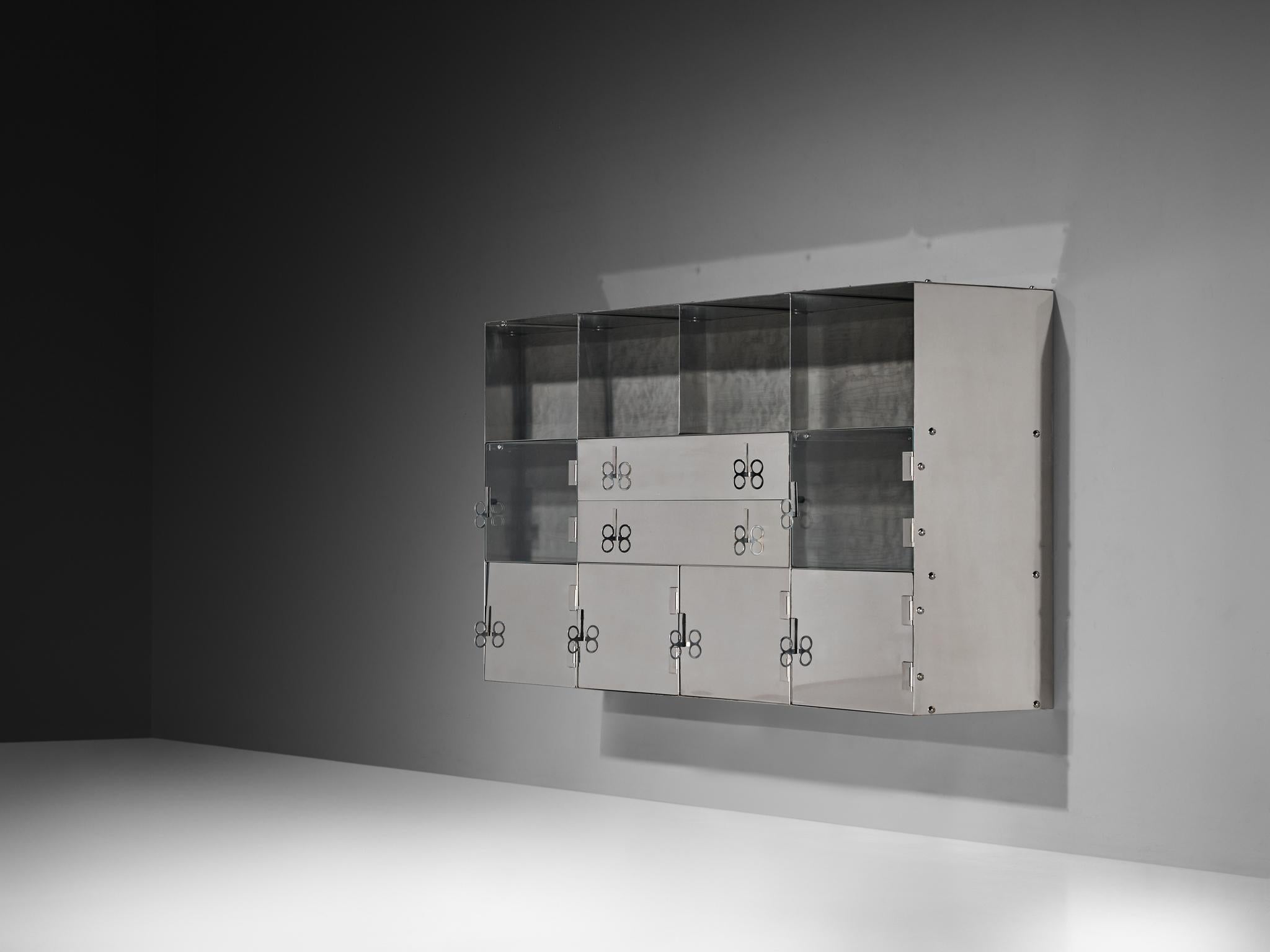 Mid-Century moderno Vittorio Introini per Saporiti Credenza a specchio in vetro alluminio lucido in vendita