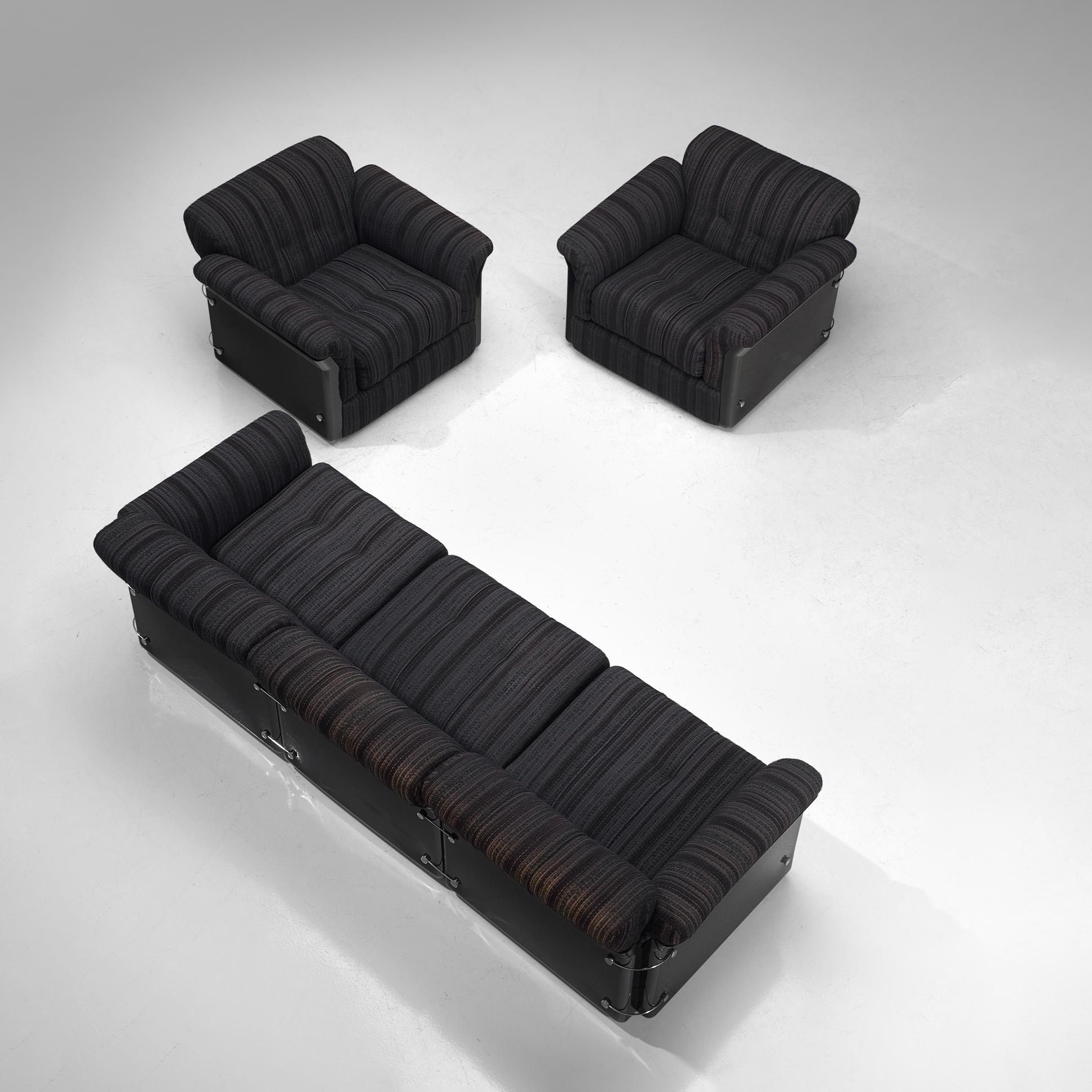 Vittorio Introini for Saporiti Pair of 'Larissa' Lounge Chairs For Sale 1