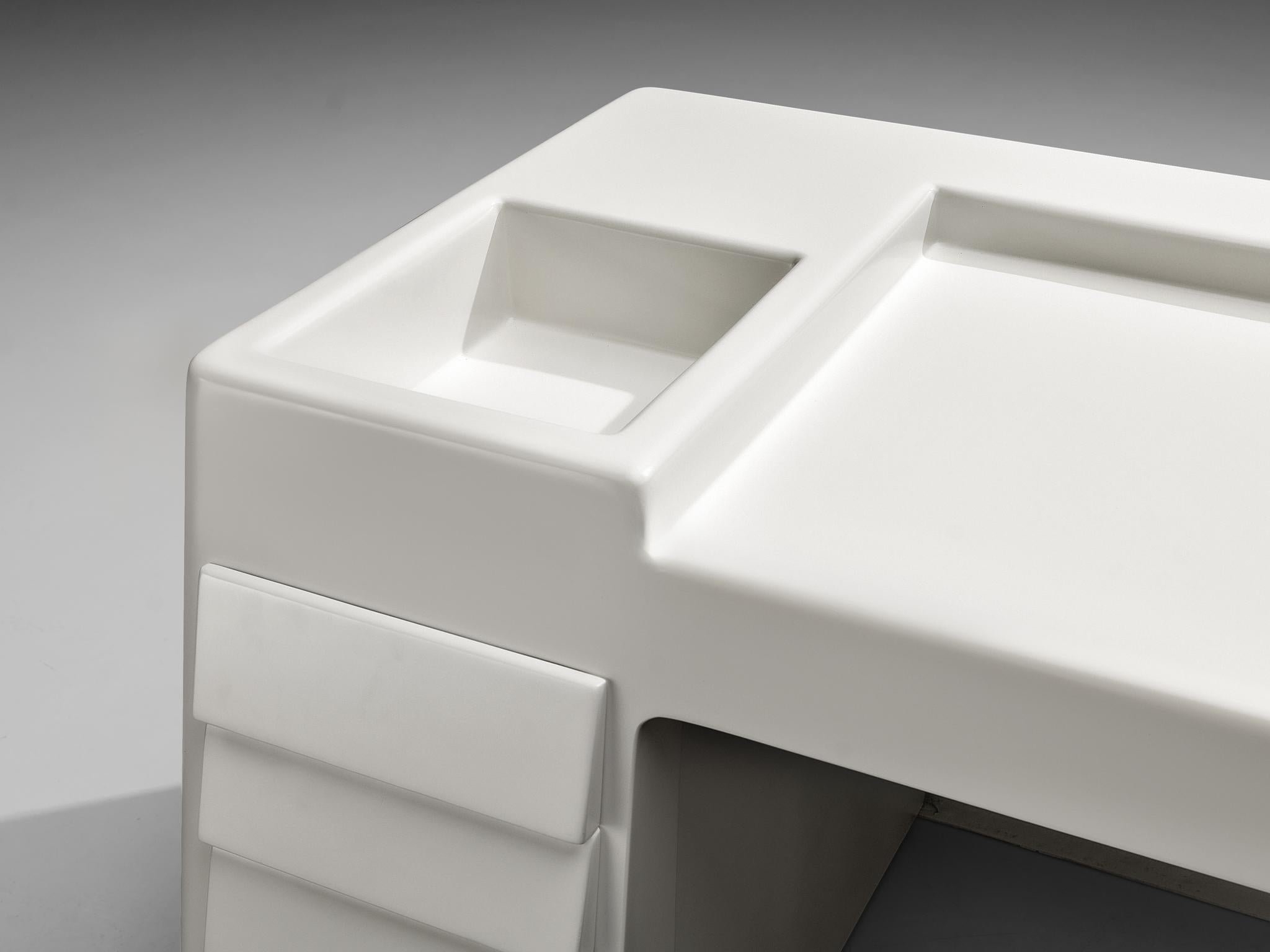 Vittorio Introini for Saporiti Rare Sculptural Desk in White Fiberglass For Sale 6