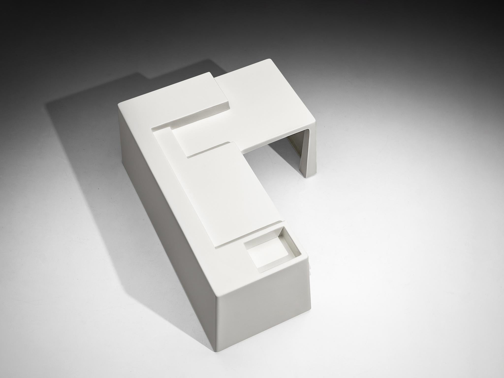 Vittorio Introini for Saporiti Rare Sculptural Desk in White Fiberglass For Sale 6