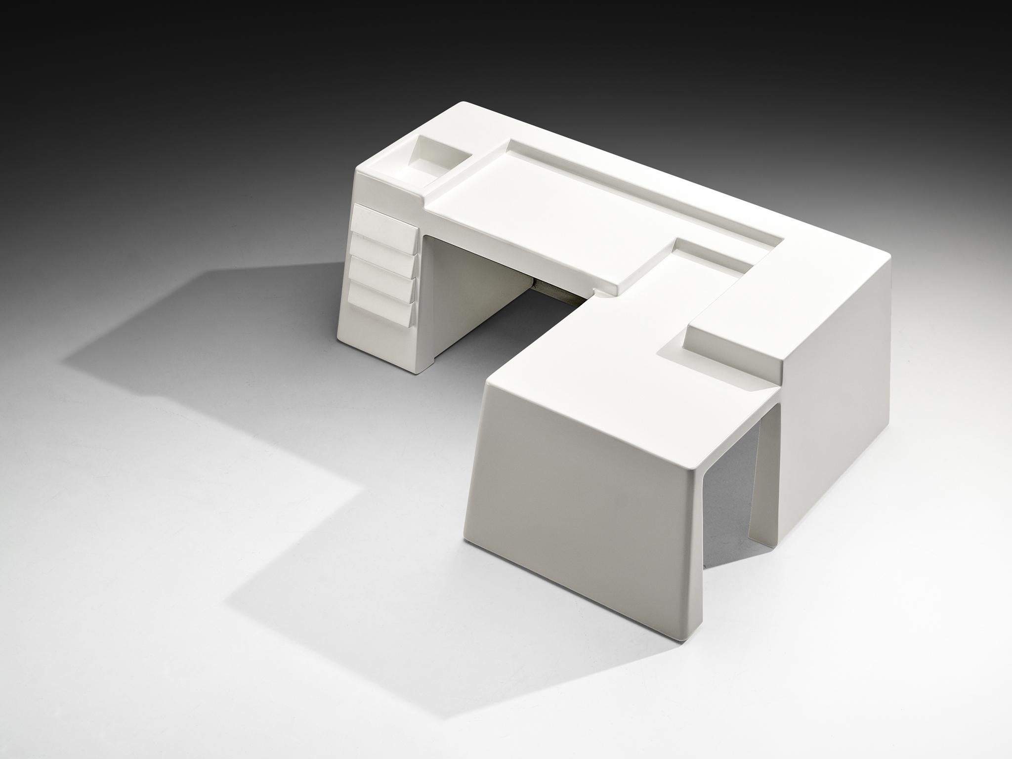 Vittorio Introini for Saporiti, free-standing desk, fiberglass, Italy, 1969

This admirable free-standing corner desk was designed by the Italian designer Vittorio Introini. Due to its all-white design and the distinct shapes, this desk has a strong