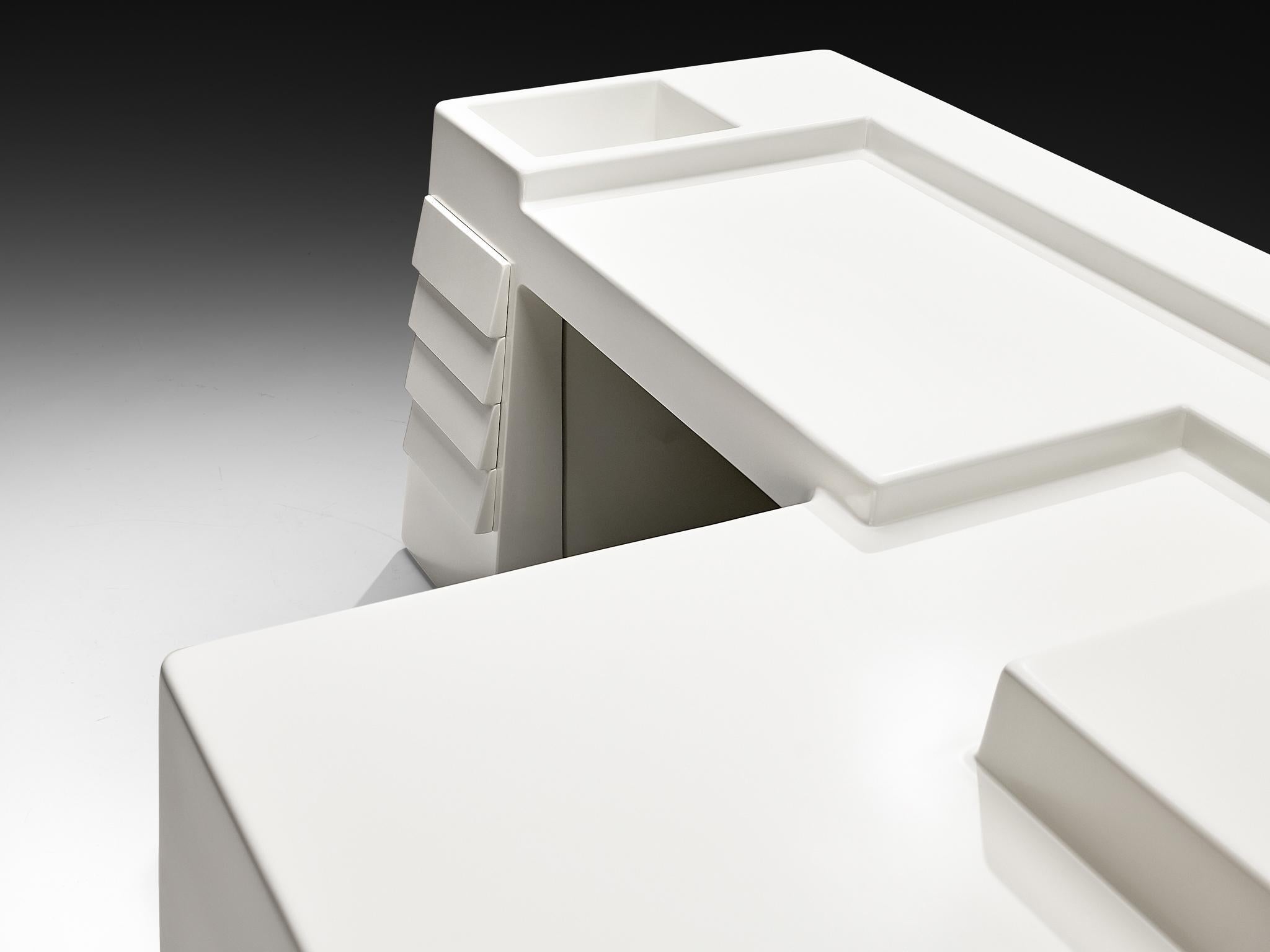 Vittorio Introini for Saporiti Rare Sculptural Desk in White Fiberglass For Sale 1