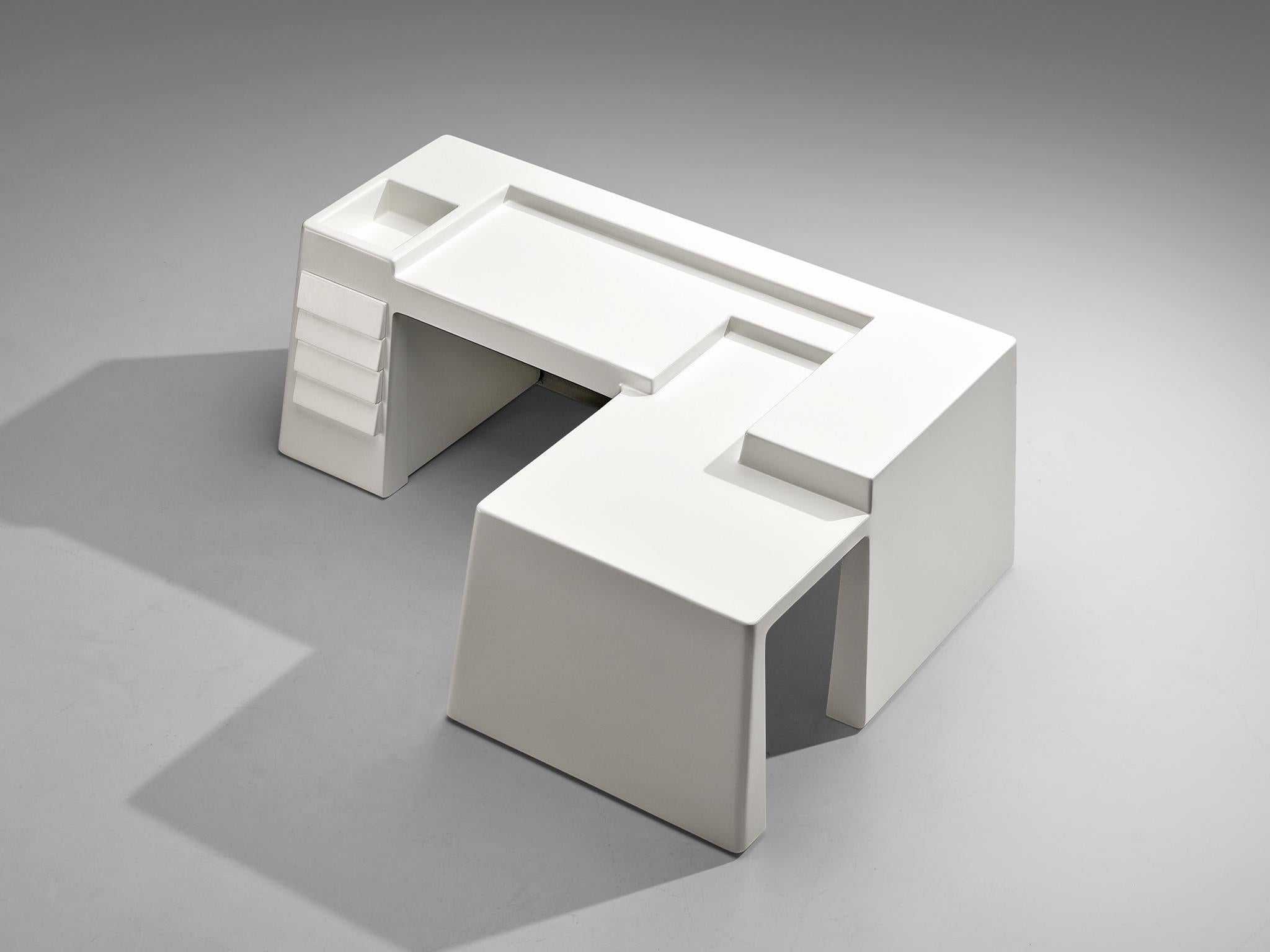 Vittorio Introini for Saporiti, free-standing desk, fiberglass, Italy, 1969

This admirable free-standing corner desk was designed by the Italian designer Vittorio Introini. Due to its all-white design and the distinct shapes, this desk has a strong