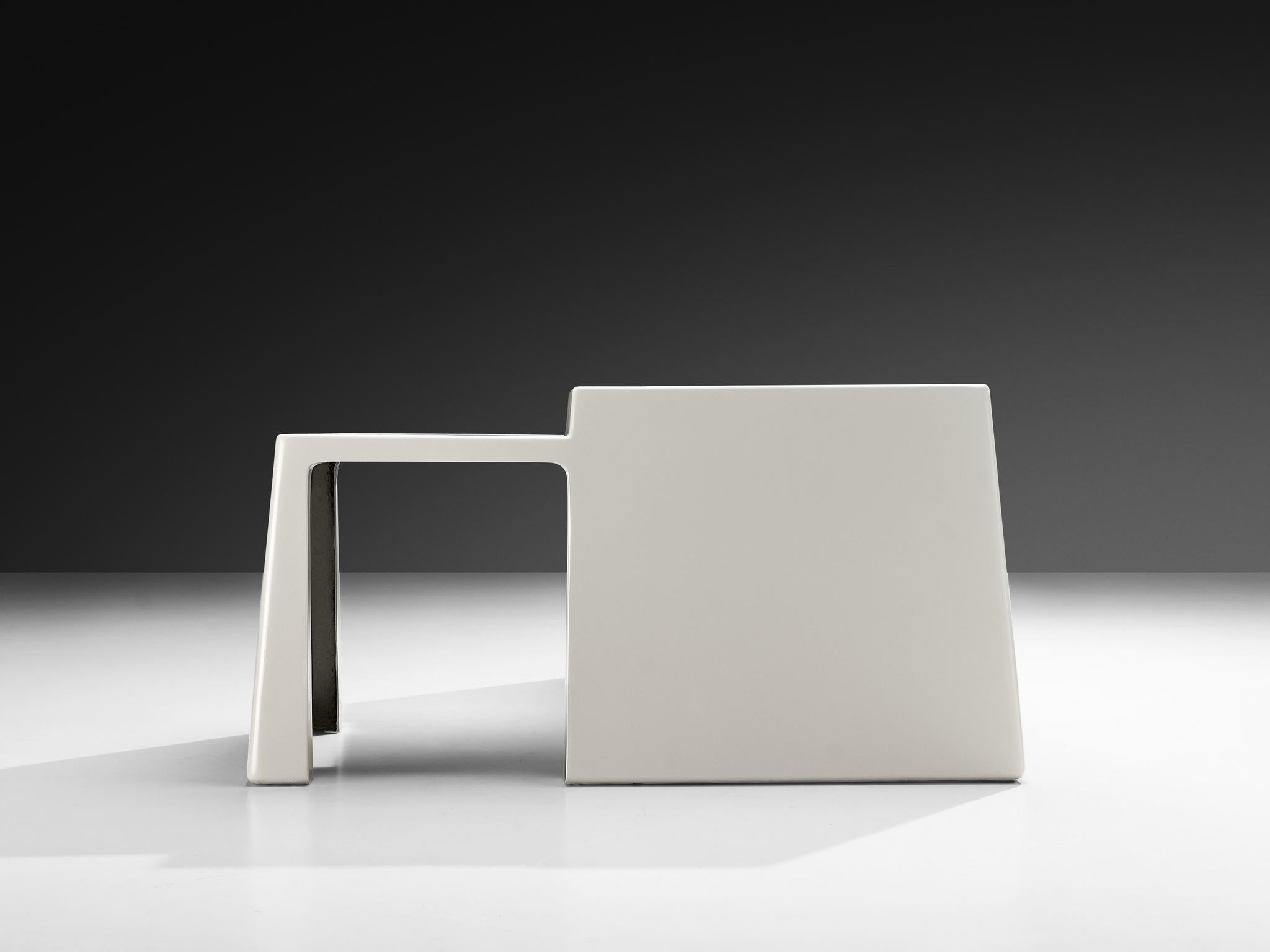 Vittorio Introini for Saporiti Rare Sculptural Desk in White Fiberglass For Sale 3