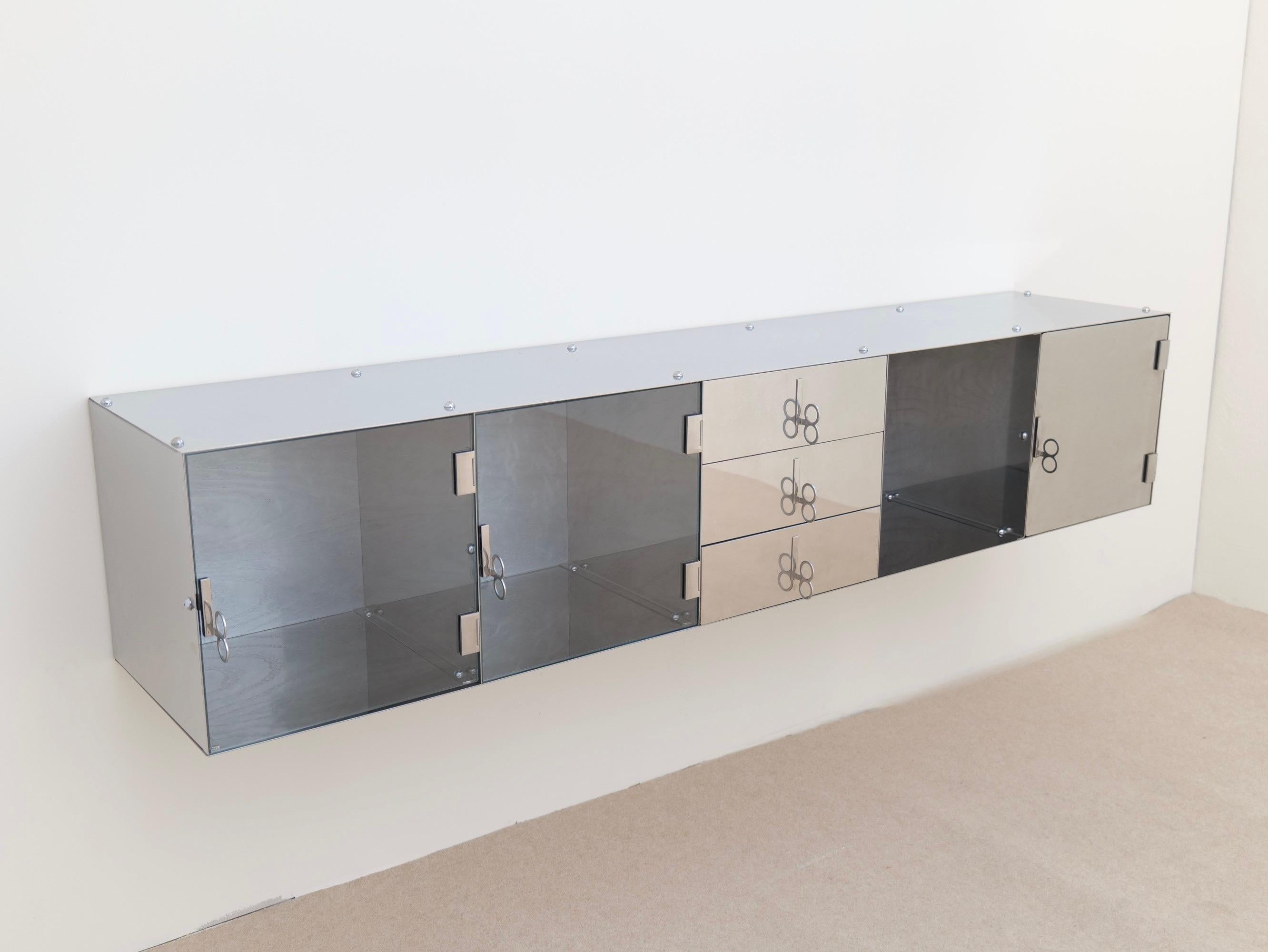 Vittorio Introini for Saporiti wall mounted sideboard - 1970s For Sale 4