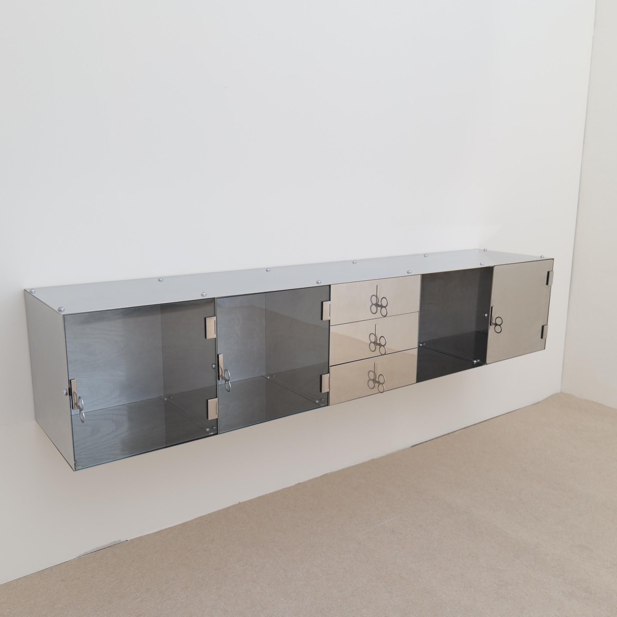 Vittorio Introini for Saporiti wall mounted sideboard - 1970s For Sale 5