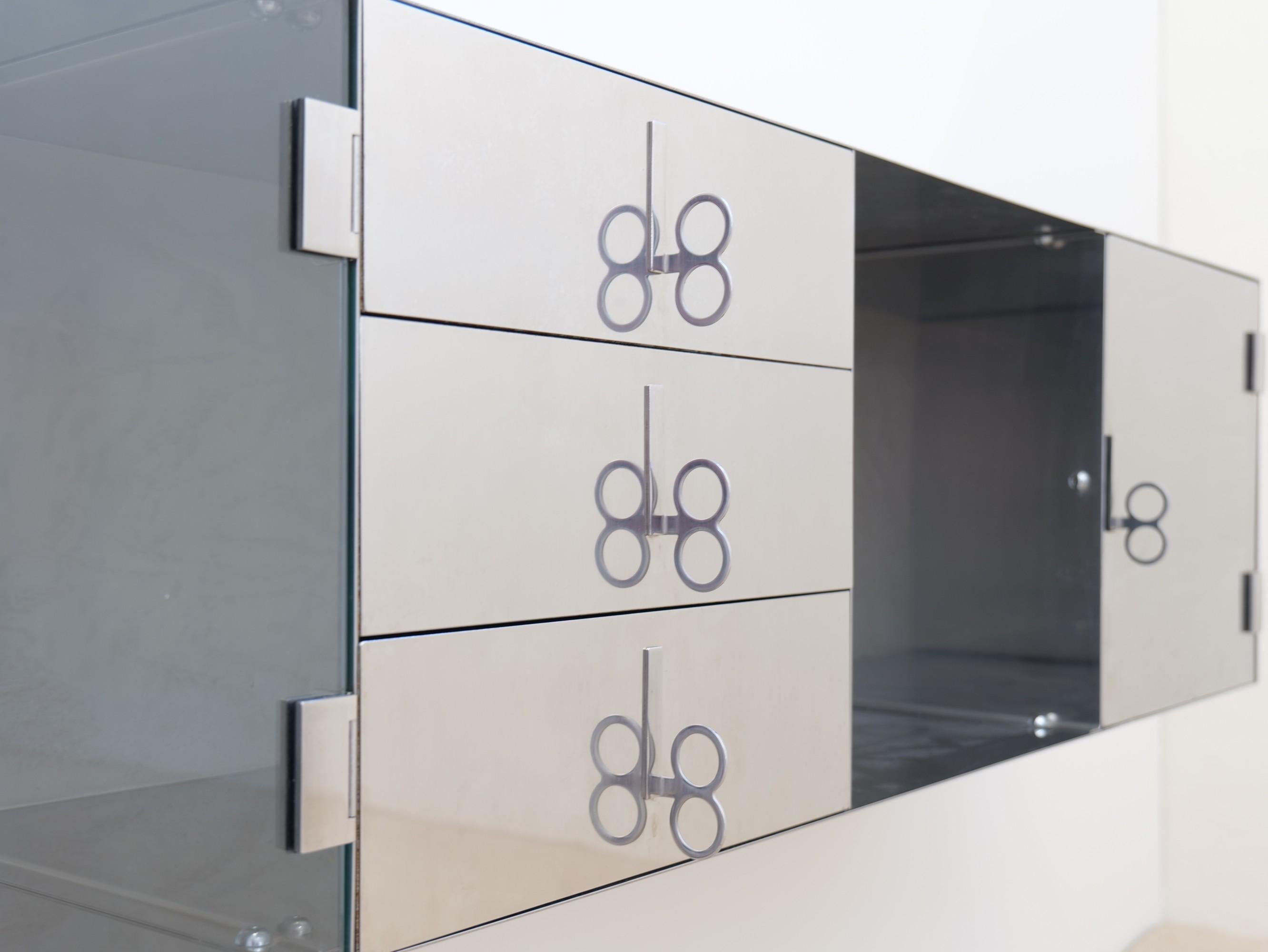 Polished Vittorio Introini for Saporiti wall mounted sideboard - 1970s For Sale