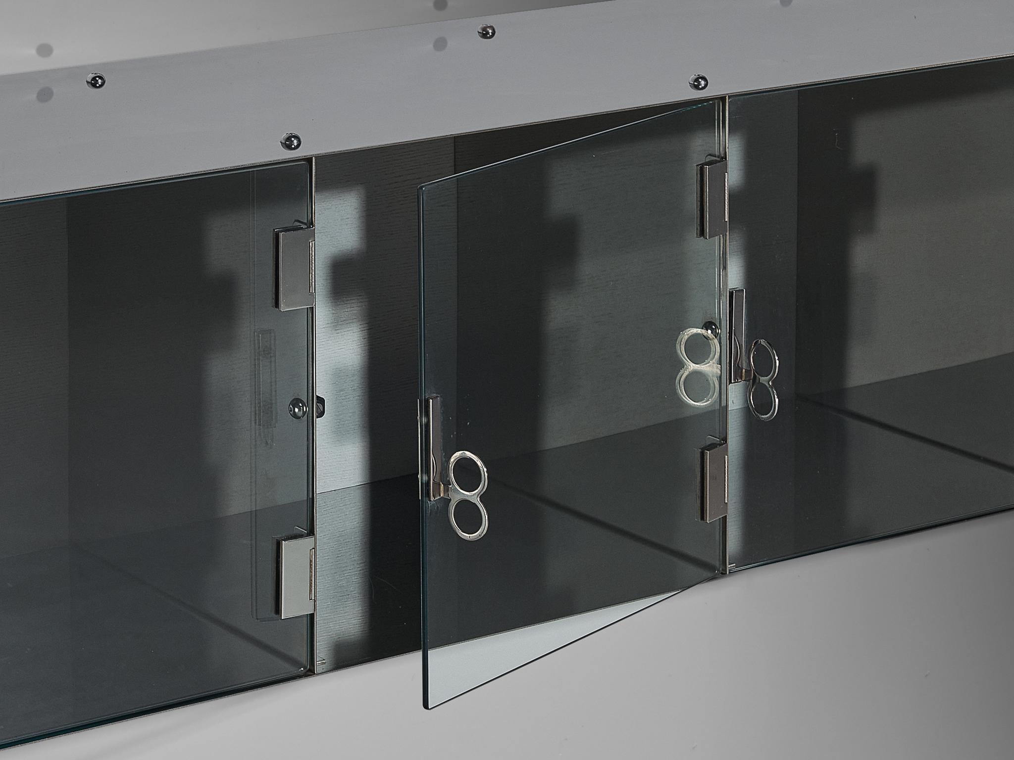 Milieu du XXe siècle Buffet mural Vittorio Introini pour Saporiti en aluminium et verre en vente
