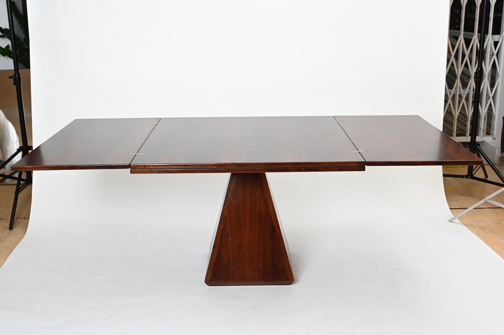 Vittorio Introini Geometric Expanding Dining Table 1