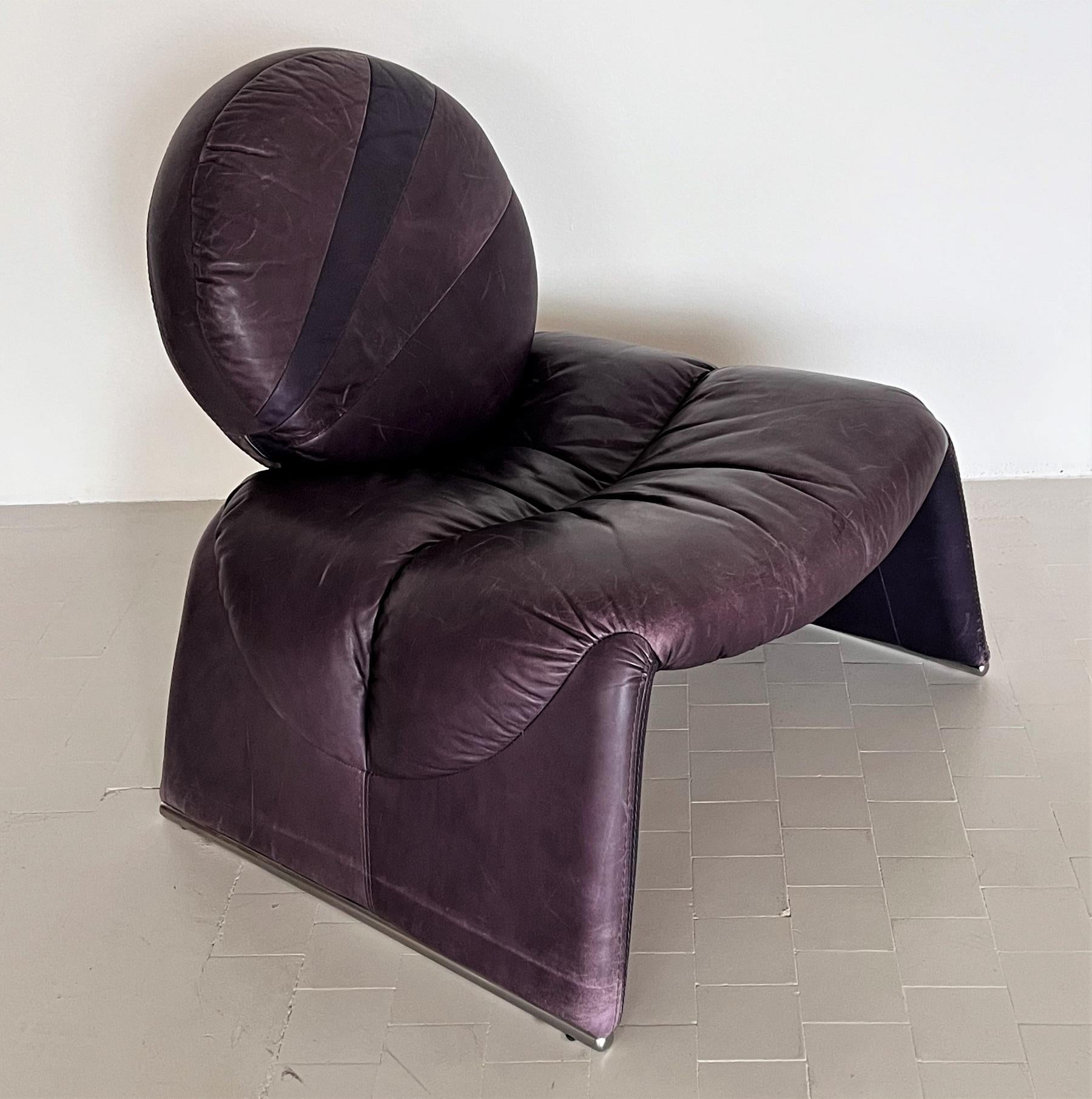 Vittorio Introini fauteuil de salon P35 violet pour Saporiti, années 1980 en vente 2
