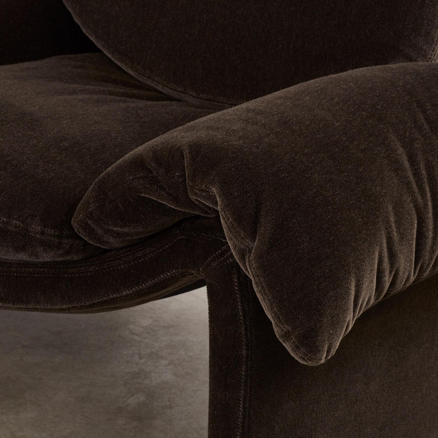 Vittorio Introini P60 chair & ottoman for Saporiti, Italy 1970s. 6