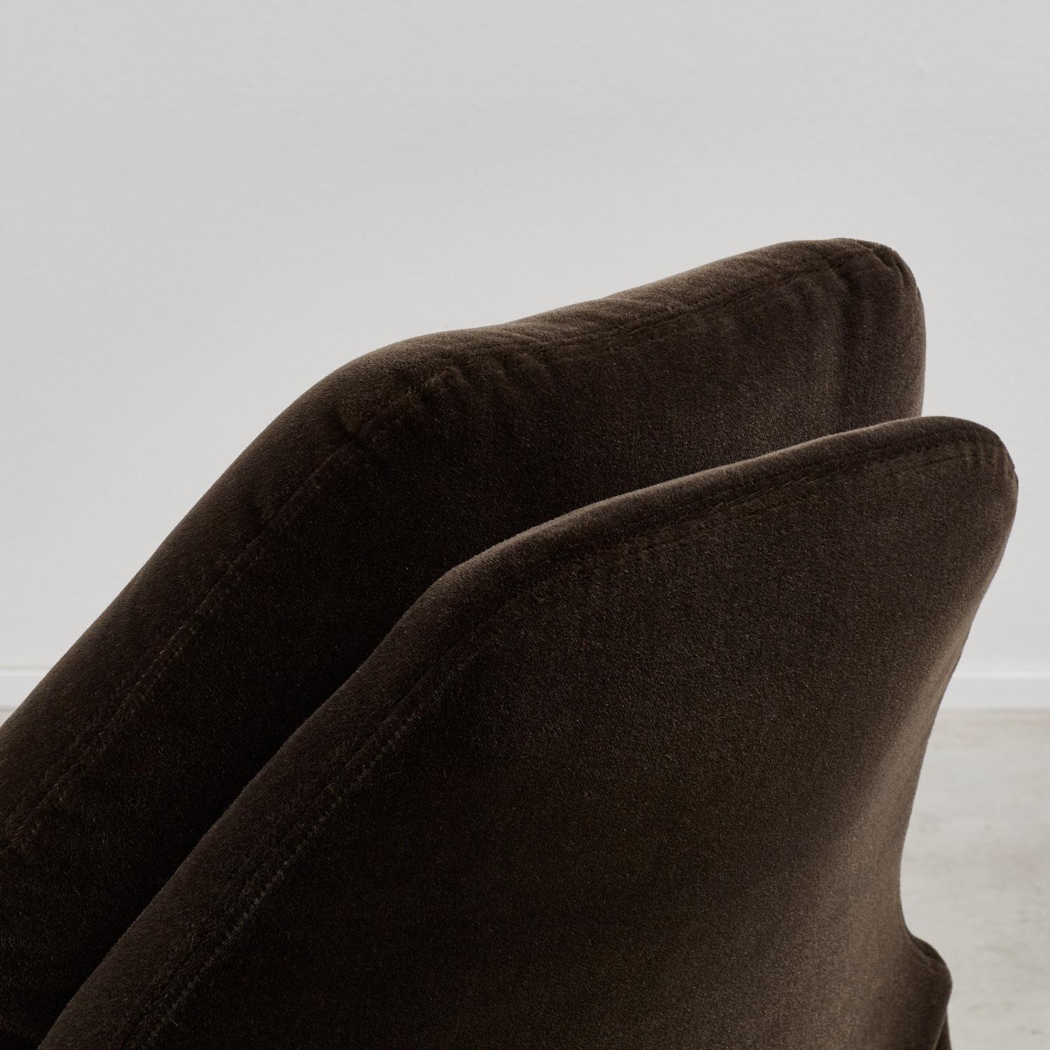 Vittorio Introini P60 chair & ottoman for Saporiti, Italy 1970s. 3