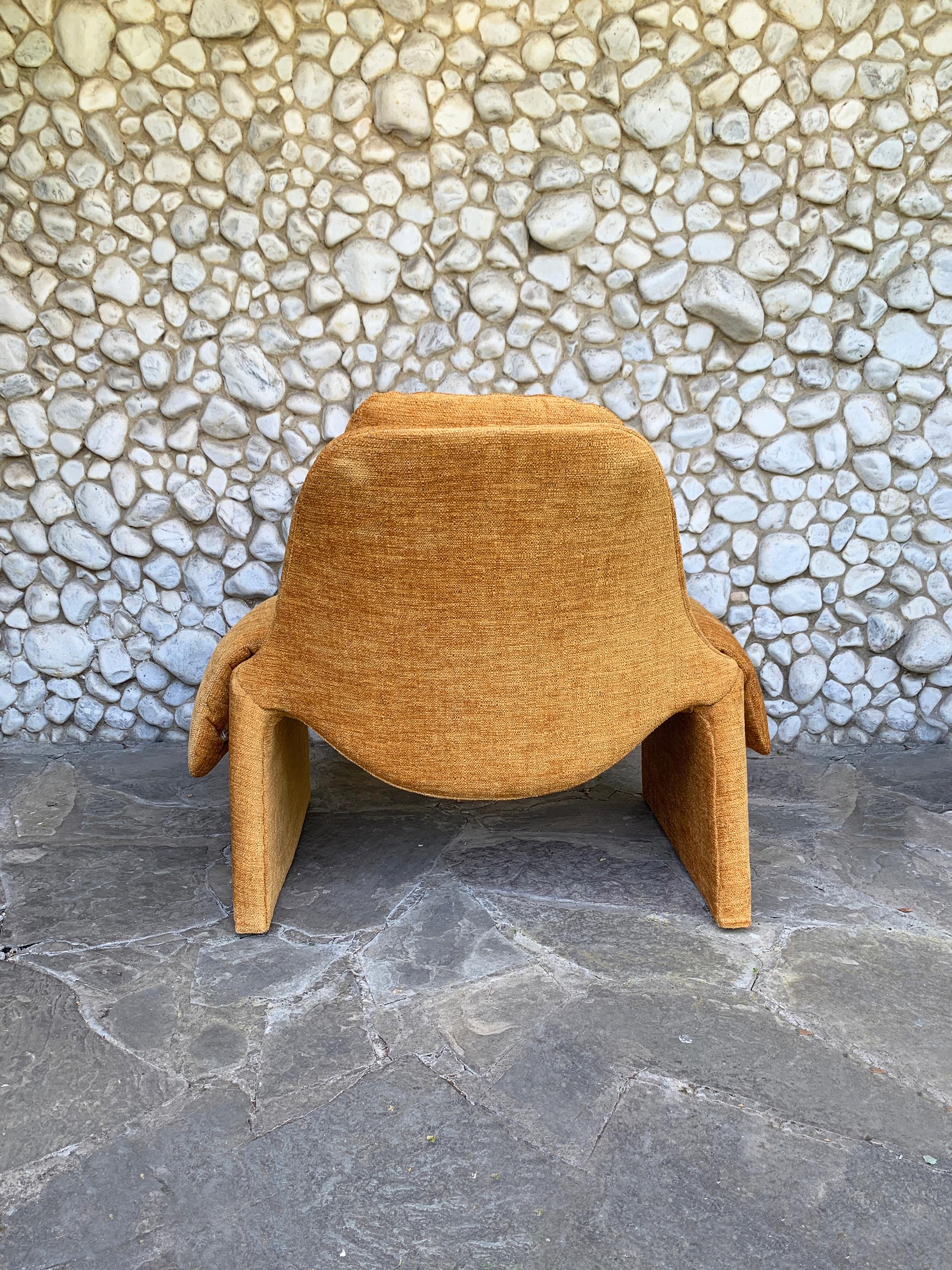 Italian Vittorio Introini P60 lounge chair for Saporiti Italy, 1970s For Sale