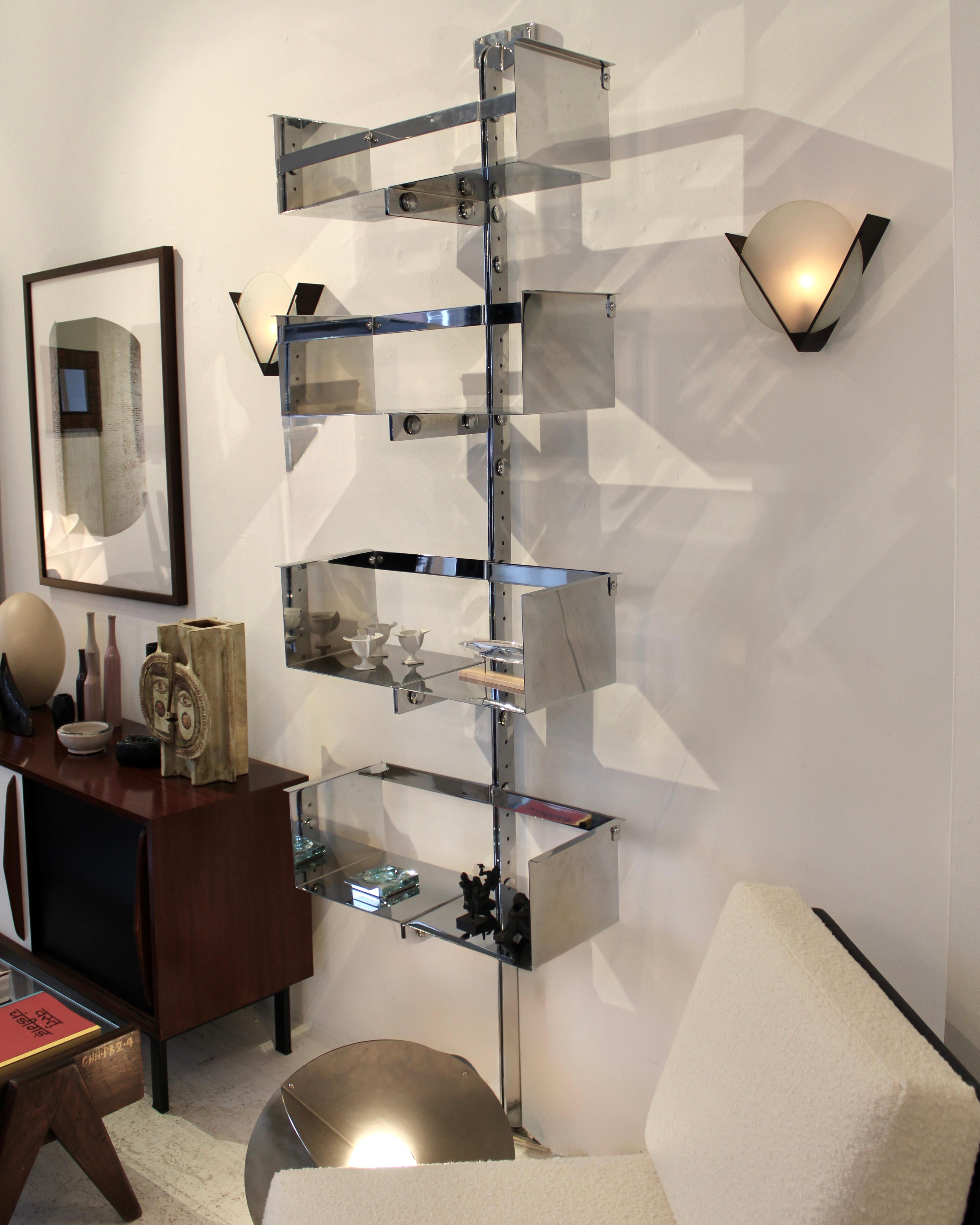 Late 20th Century Vittorio Introini Pair of Adjustable Bookshelf Library Systems P700