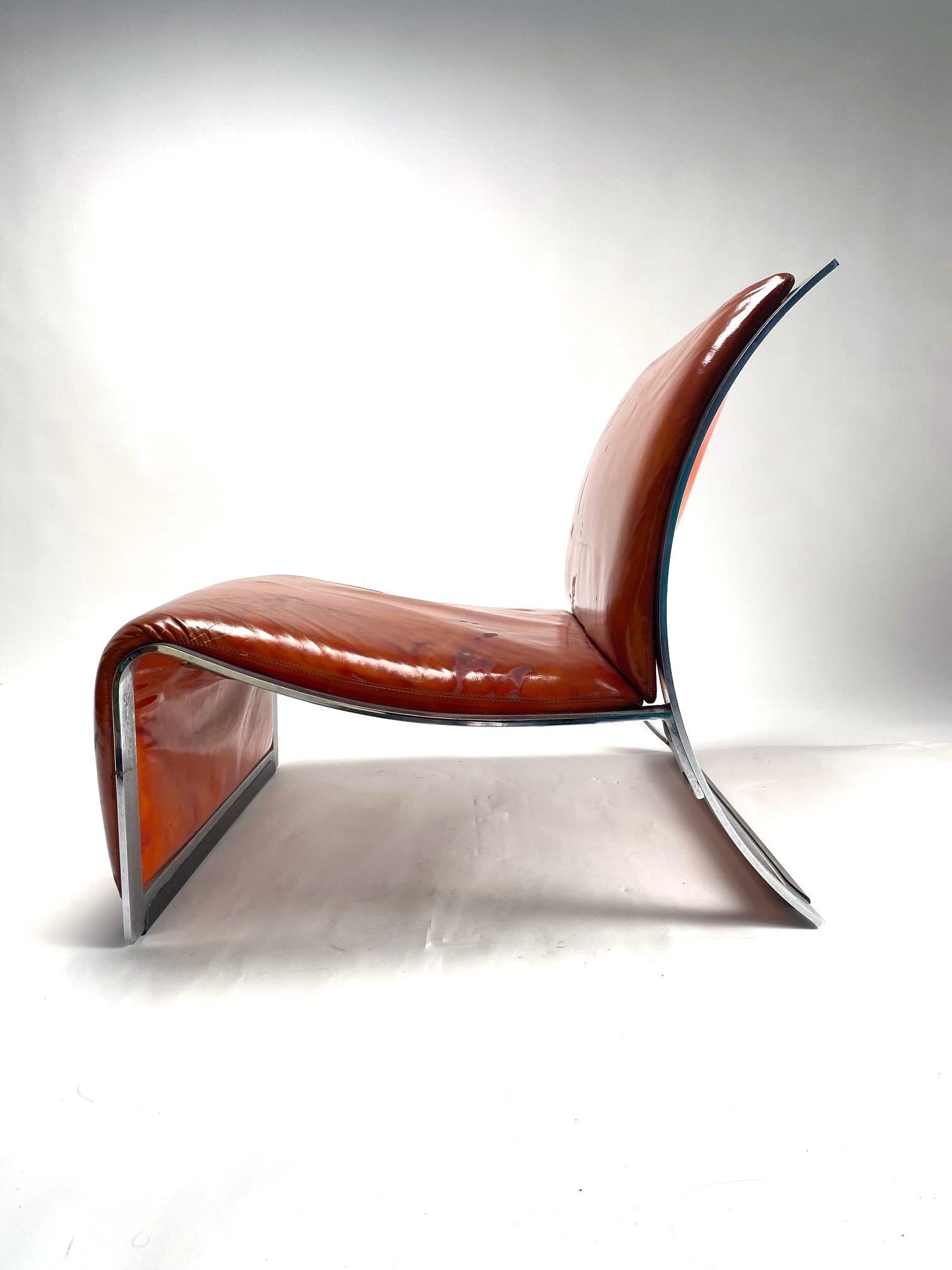 italien Vittorio Introini  Paire de fauteuils en métal chromé et cuir pour Saporiti en vente