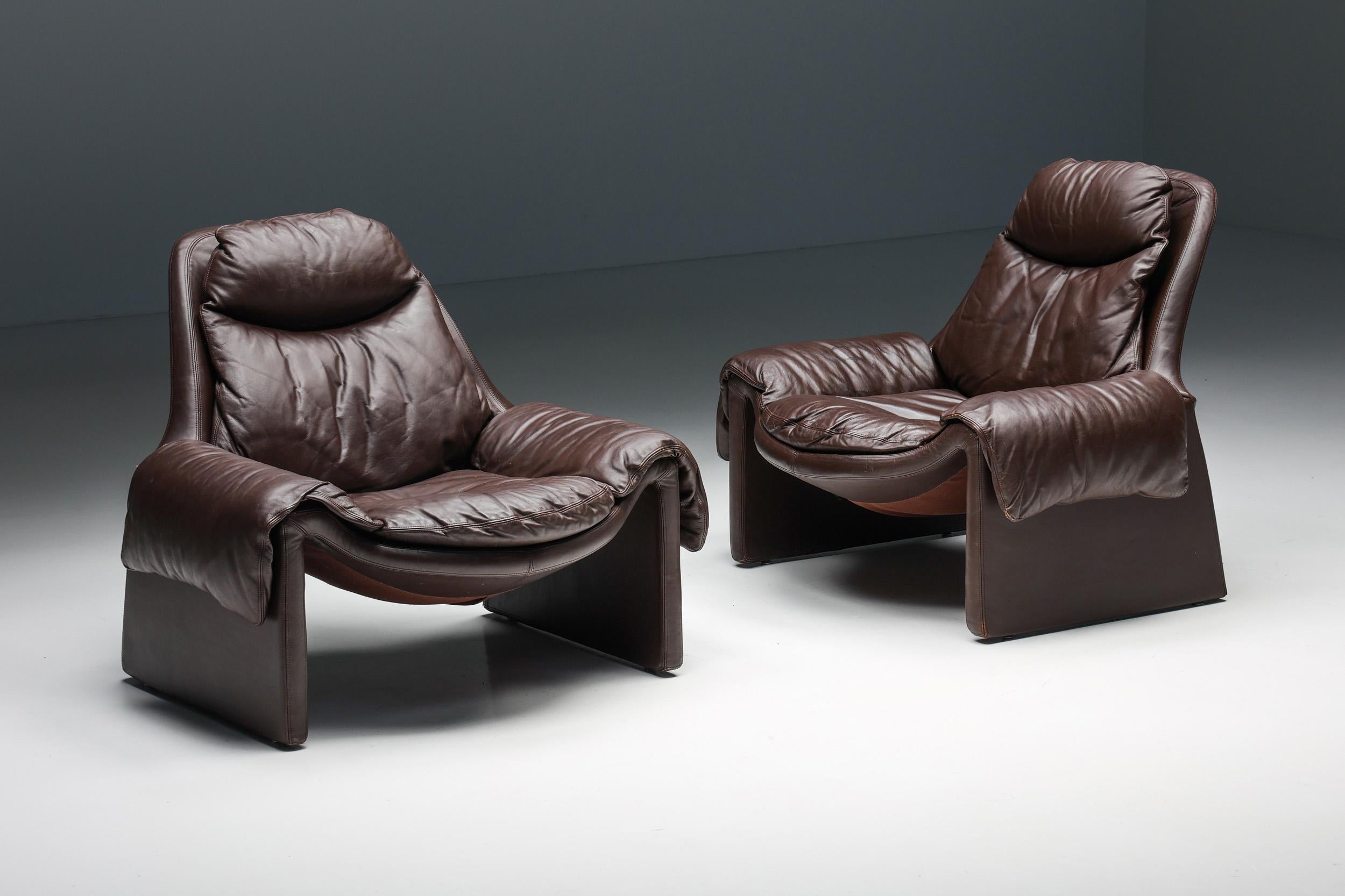 Italian Vittorio Introini 'Proposals' P60 Pair of Lounge Chair with Ottoman, Saporiti