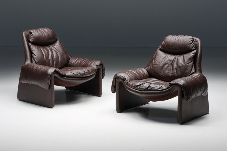 Mid-20th Century Vittorio Introini 'Proposals' P60 Pair of Lounge Chair with Ottoman, Saporiti For Sale