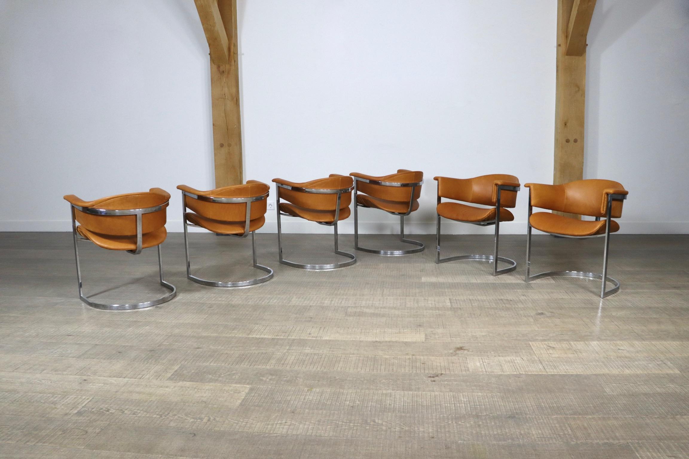 Vittorio Introini ensemble de 6 chaises de salle à manger en acier chromé et cuir cognac en vente 11