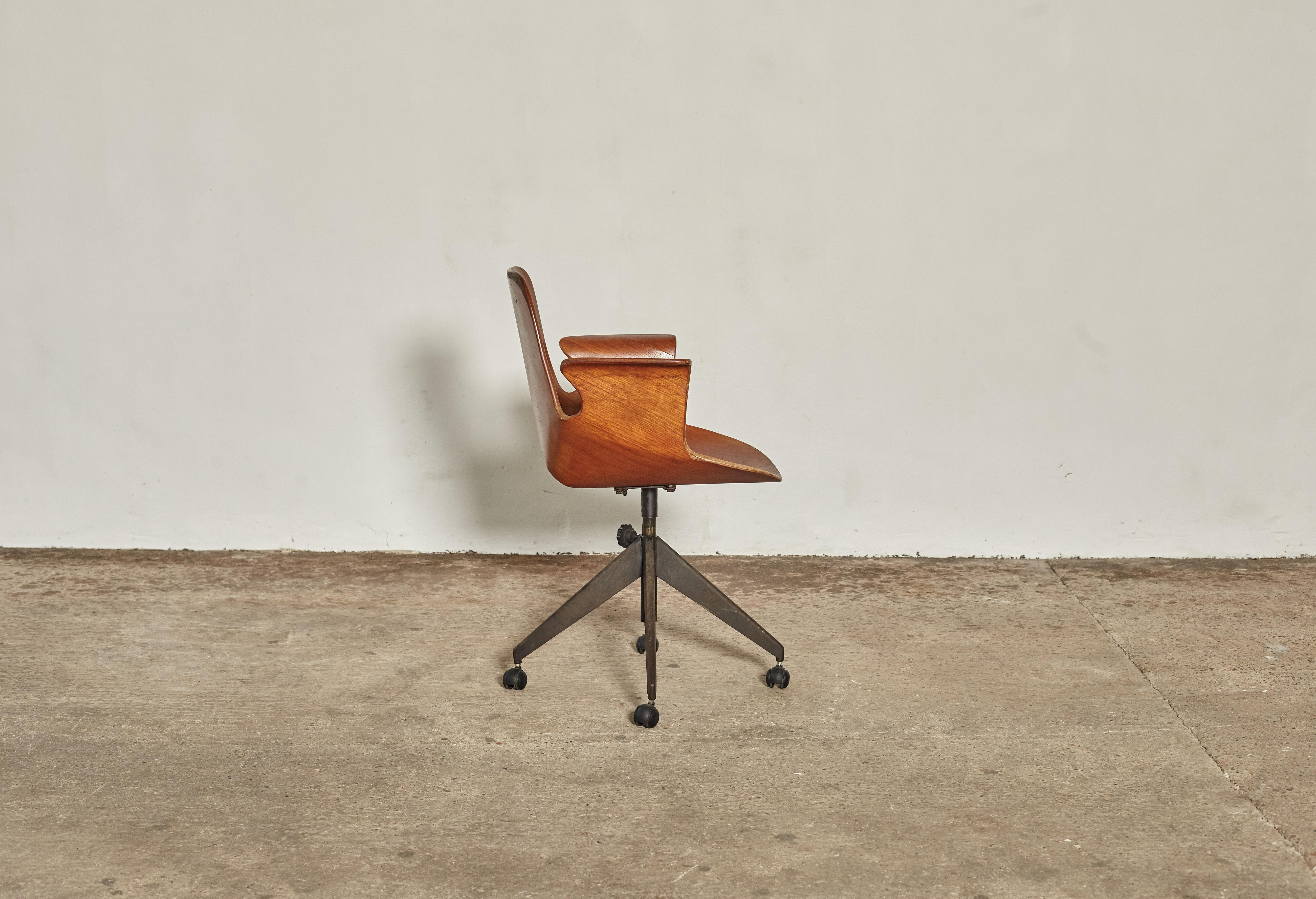 Vittorio Nobili for Fratelli Tagliabue Medea Desk Chair, Italy, 1950s In Good Condition In London, GB