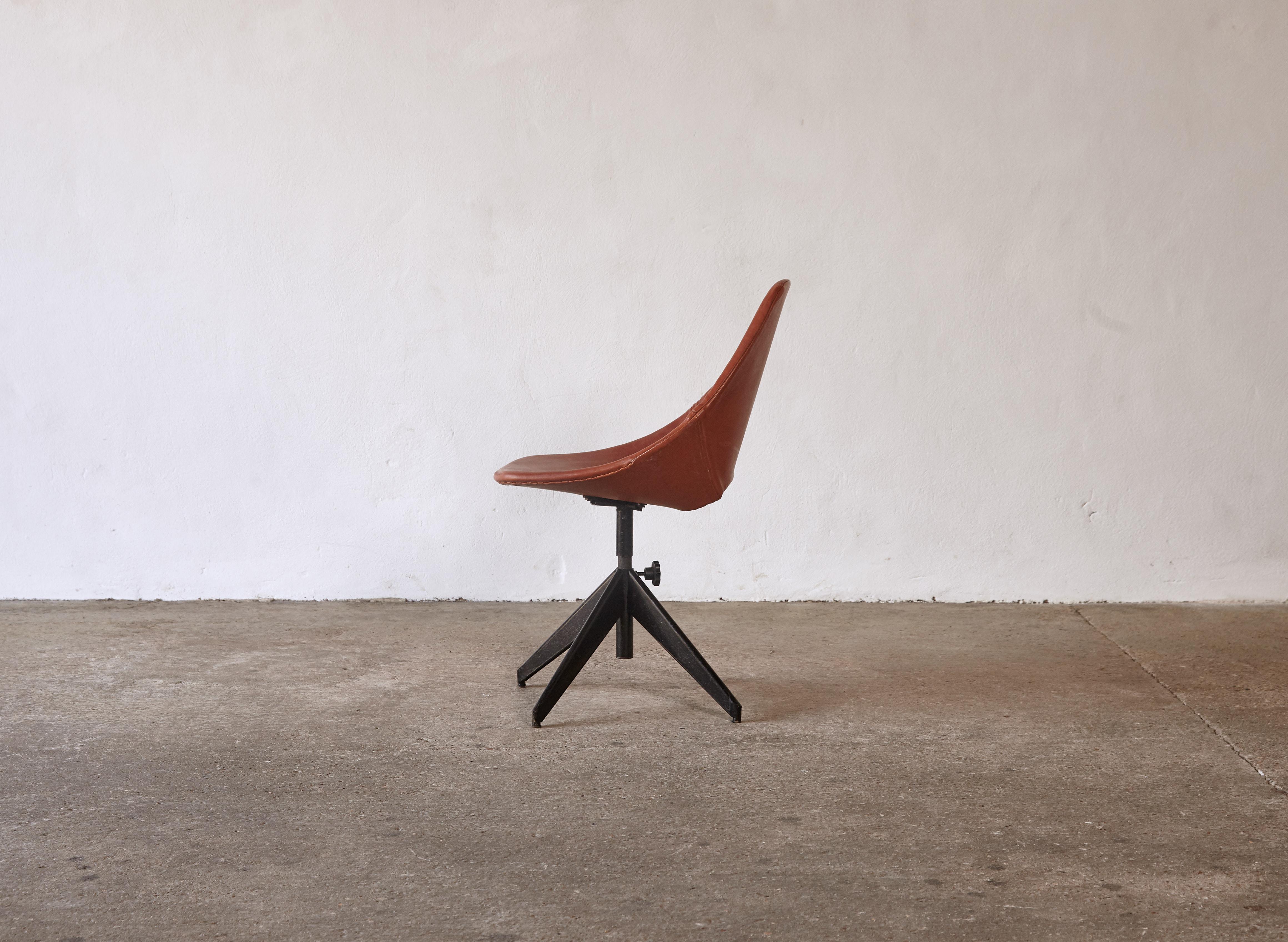 Italian Vittorio Nobili for Fratelli Tagliabue Medea Leather Desk Chair, Italy, 1950s For Sale