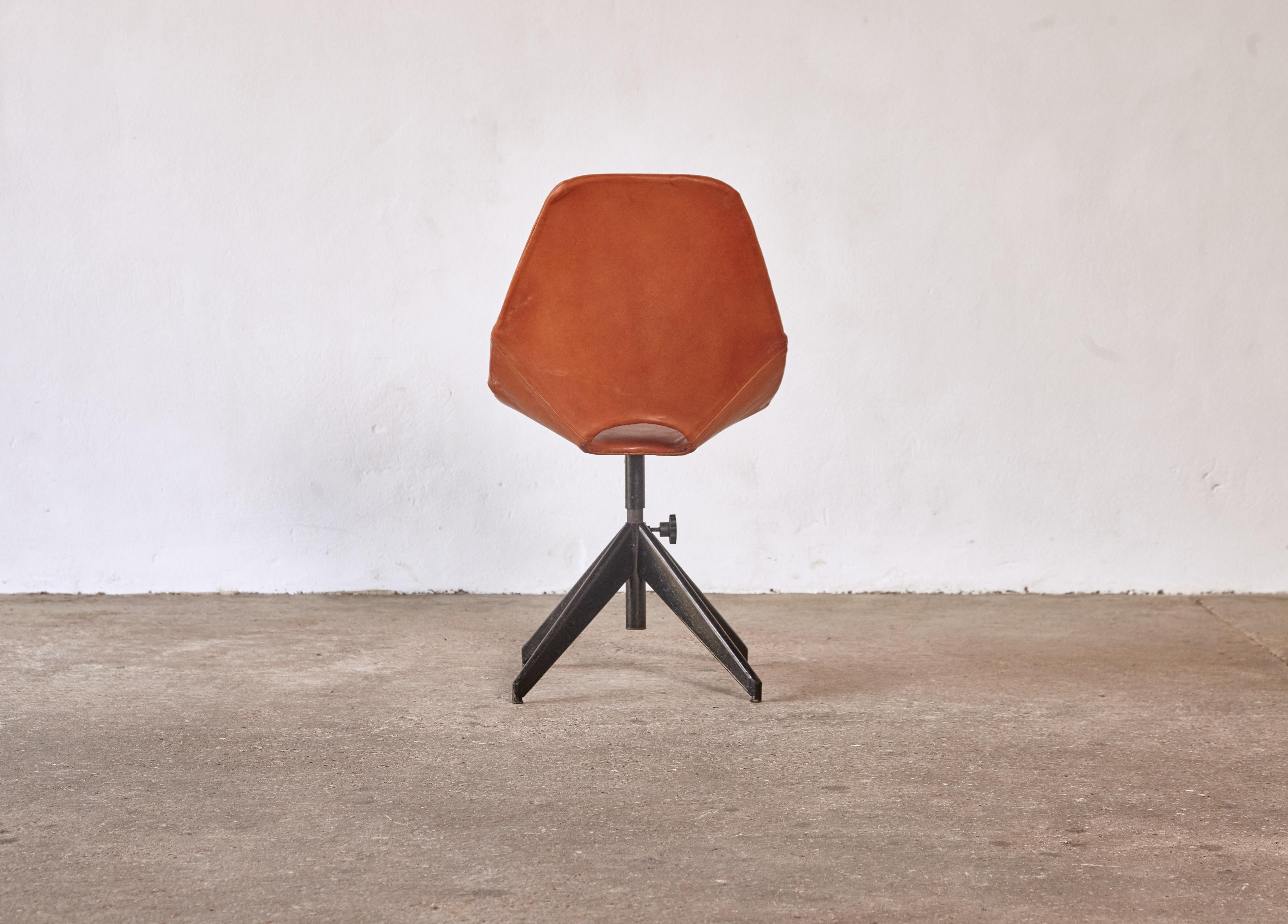20th Century Vittorio Nobili for Fratelli Tagliabue Medea Leather Desk Chair, Italy, 1950s For Sale