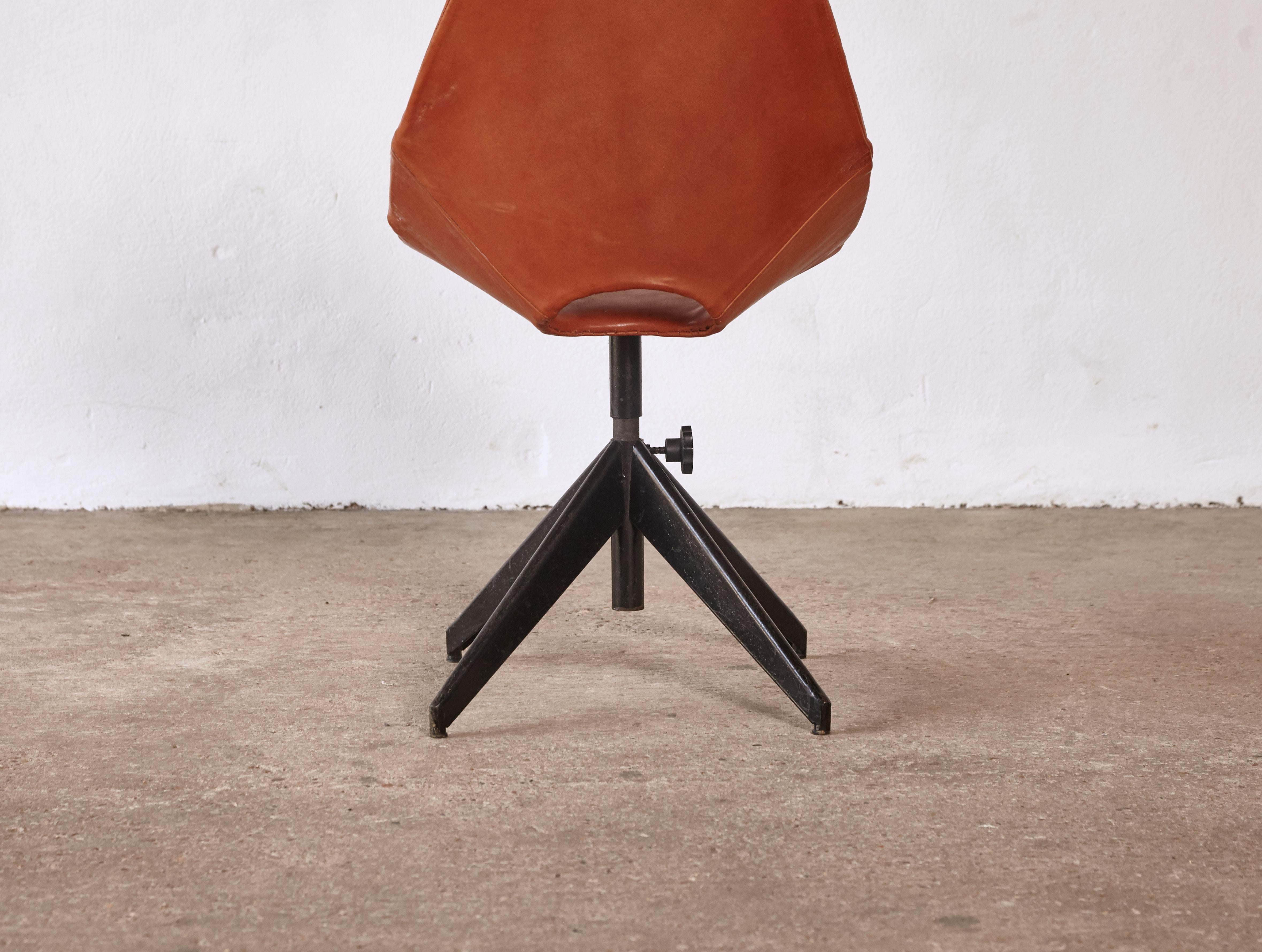 Vittorio Nobili for Fratelli Tagliabue Medea Leather Desk Chair, Italy, 1950s For Sale 1