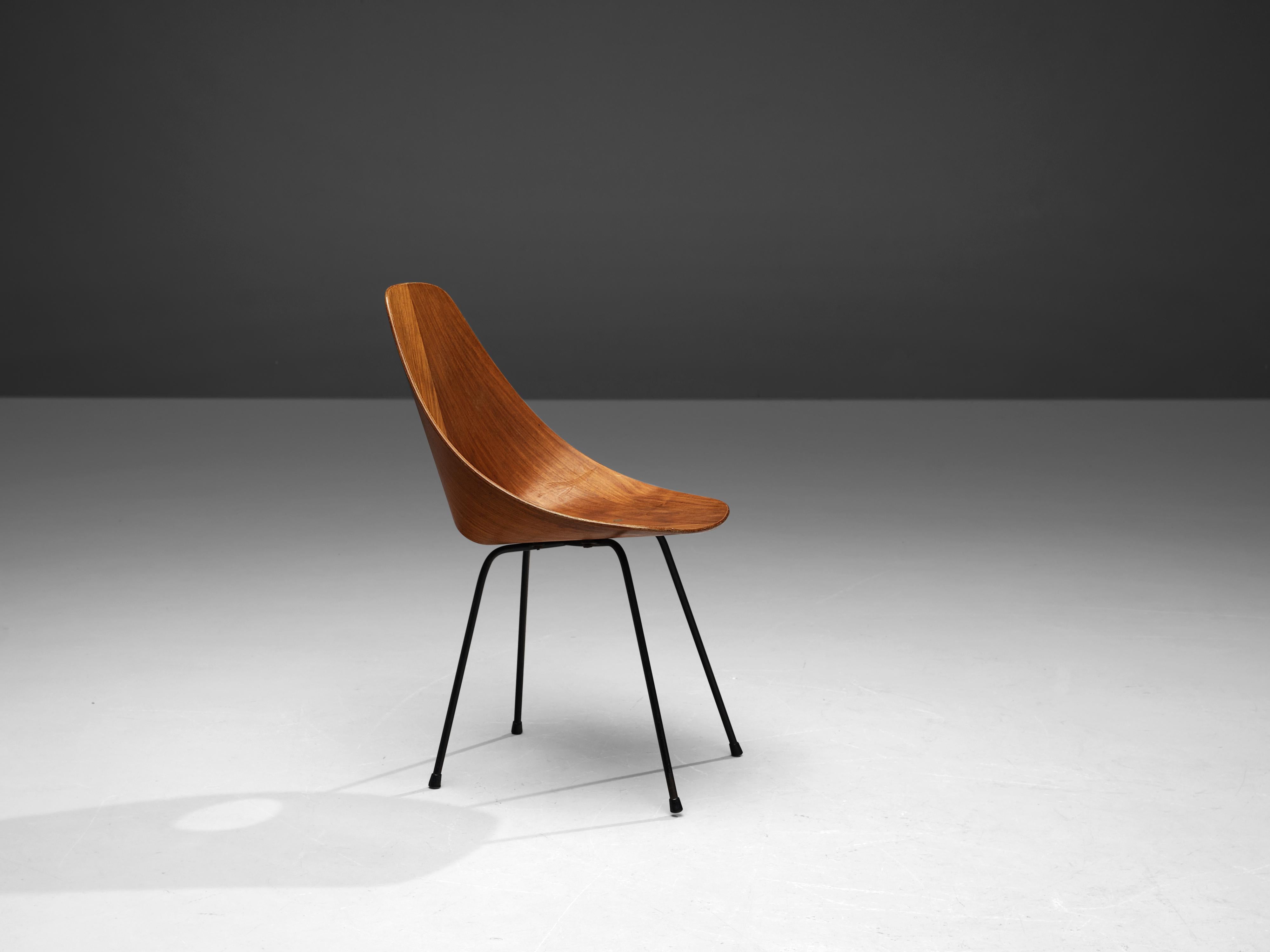 Italian Vittorio Nobili for Tagliabue 'Medea' Chair in Teak and Mahogany For Sale