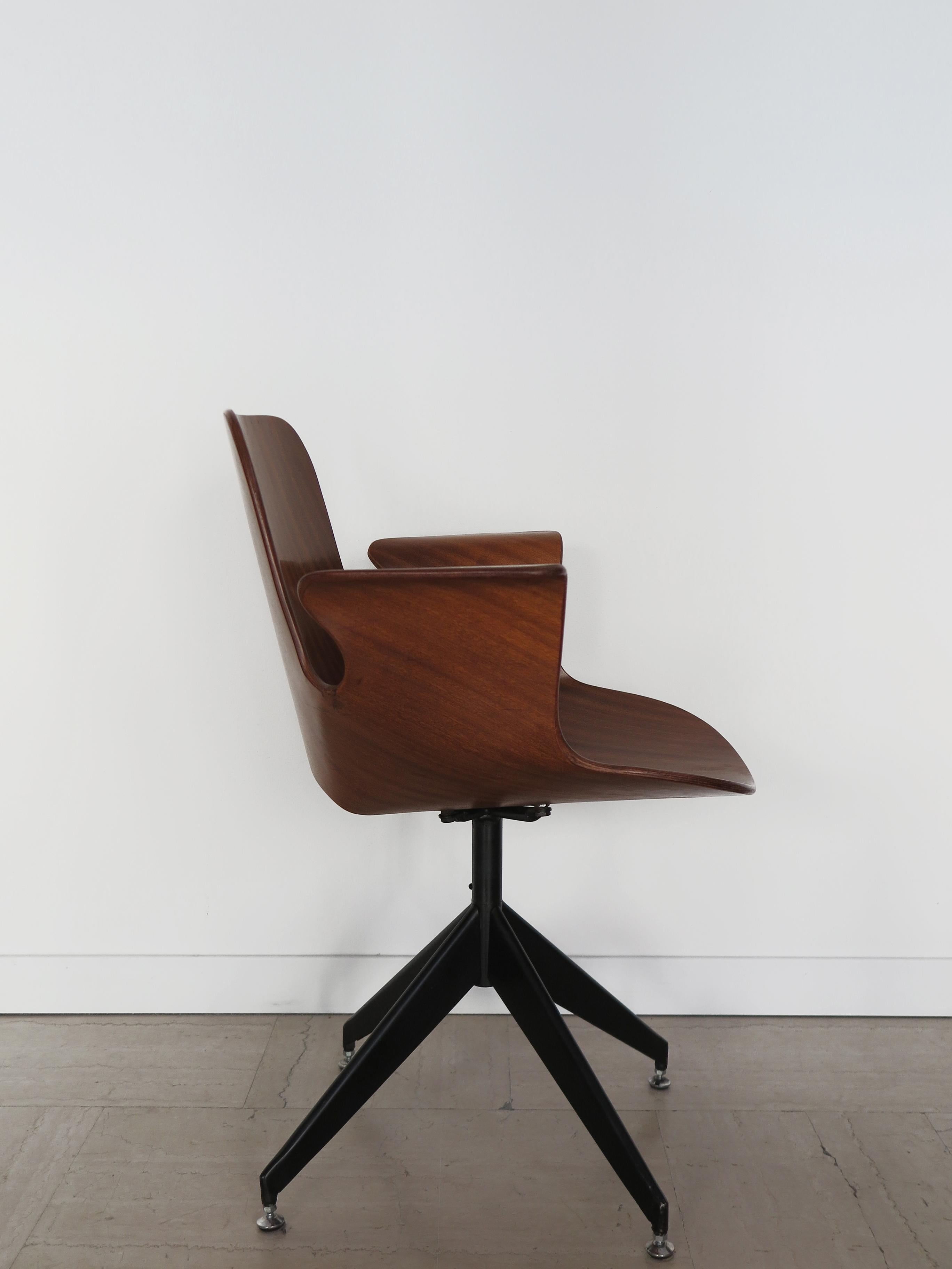 Vittorio Nobili Italienischer Medea-Stuhl aus der Jahrhundertmitte für Fratelli Tagliabue Italien 1950 (Moderne der Mitte des Jahrhunderts) im Angebot