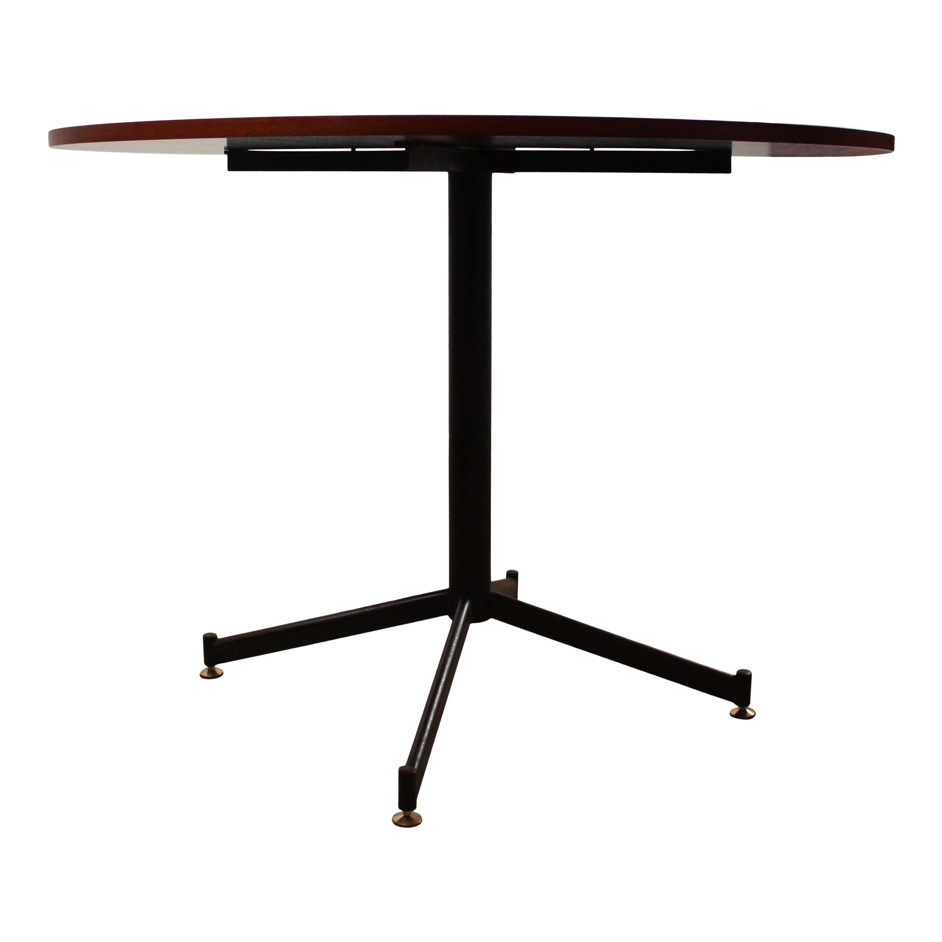 Vittorio Nobili Table Medea en teck du milieu du siècle, 1956 Bon état - En vente à Vicenza, IT